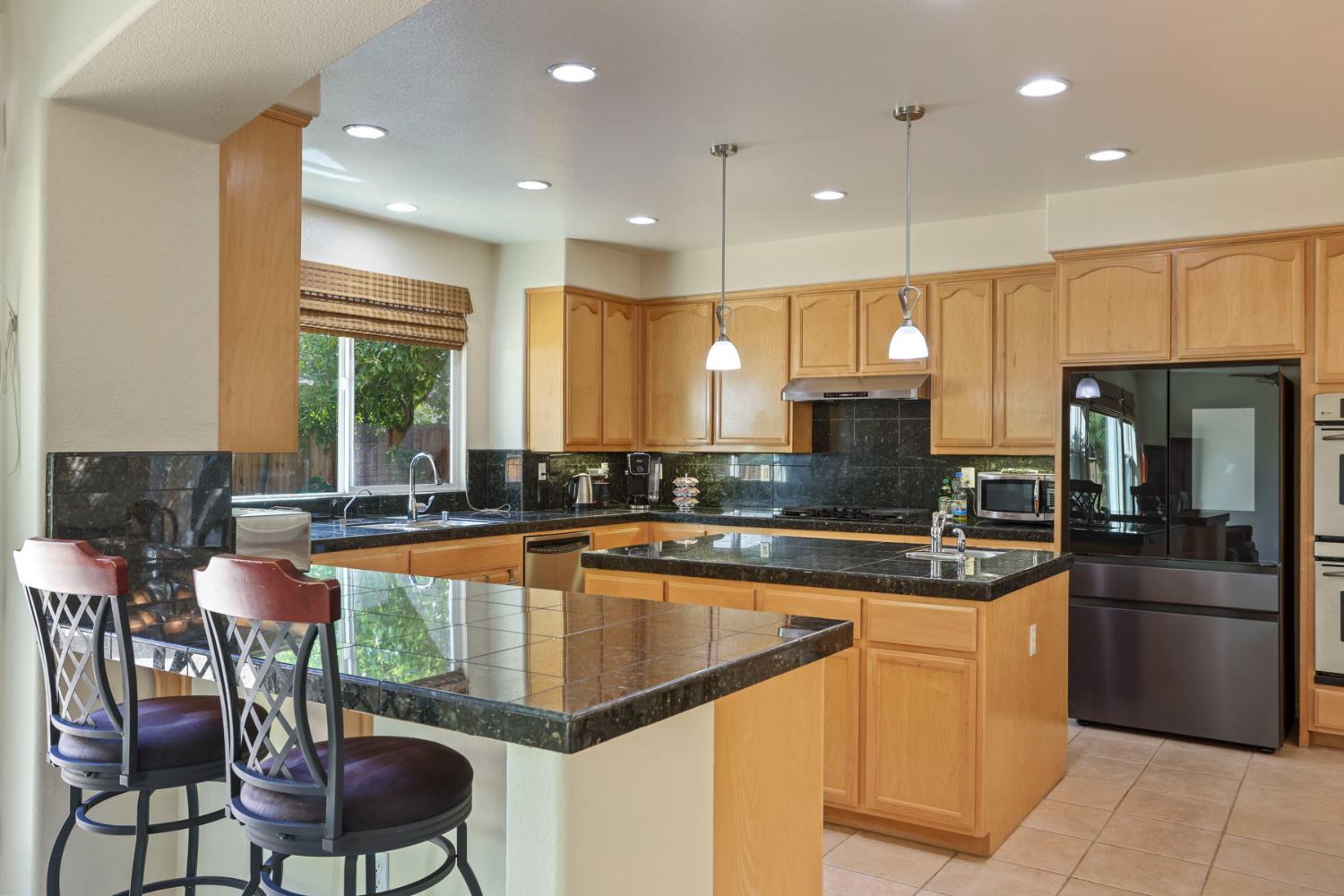 2127 Lighthouse Circle