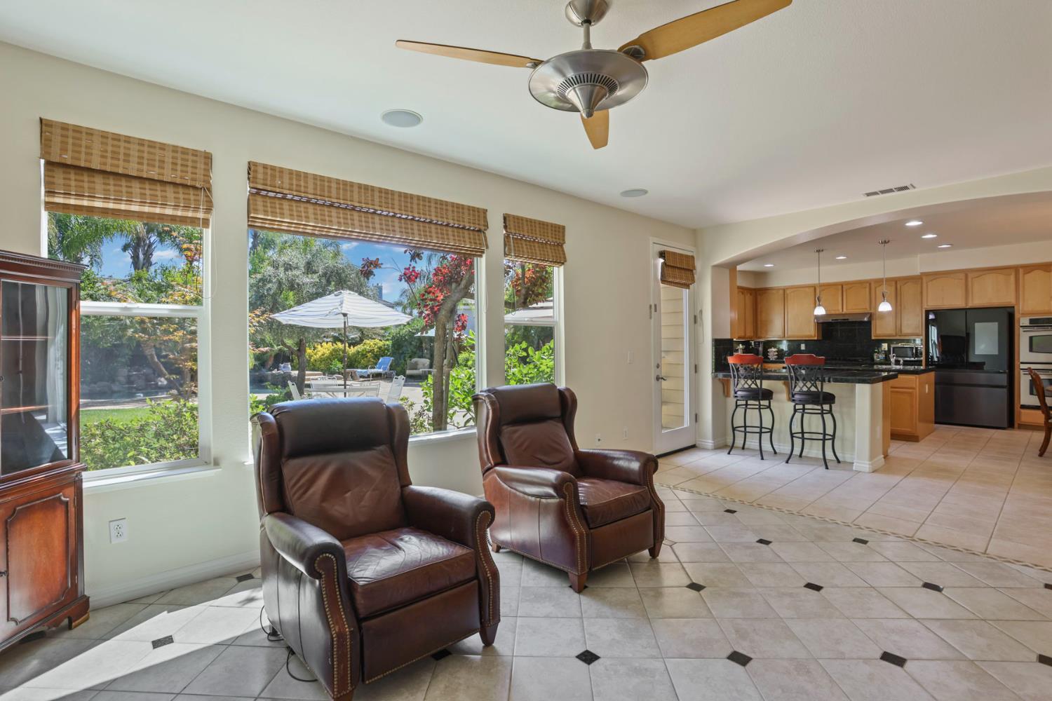 2127 Lighthouse Circle