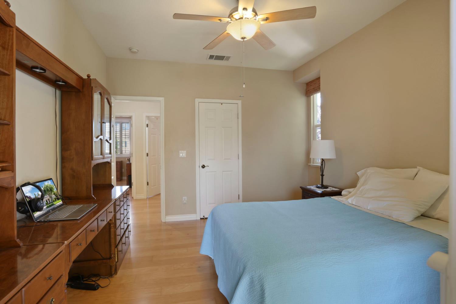 2127 Lighthouse Circle