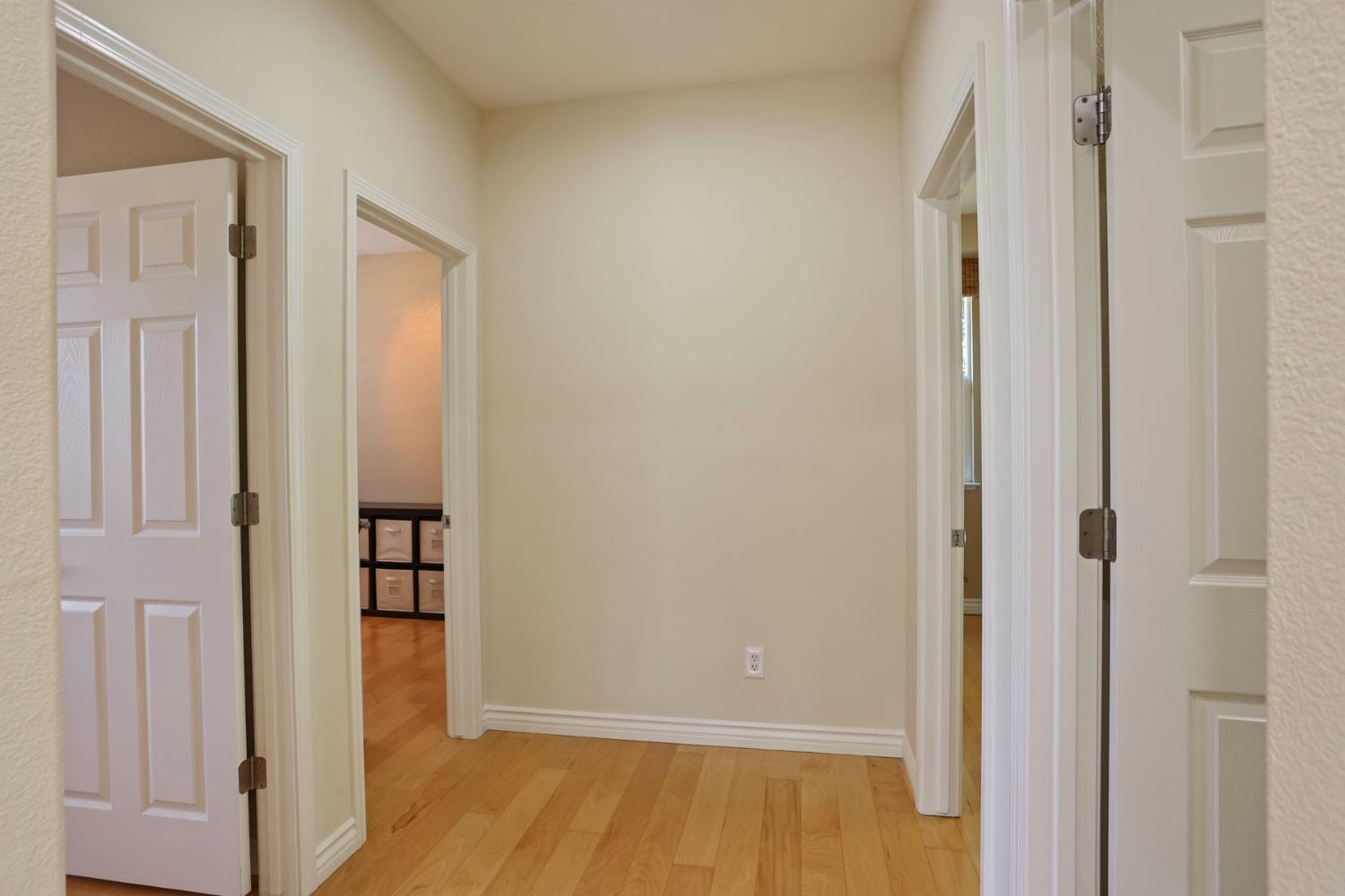 2127 Lighthouse Circle
