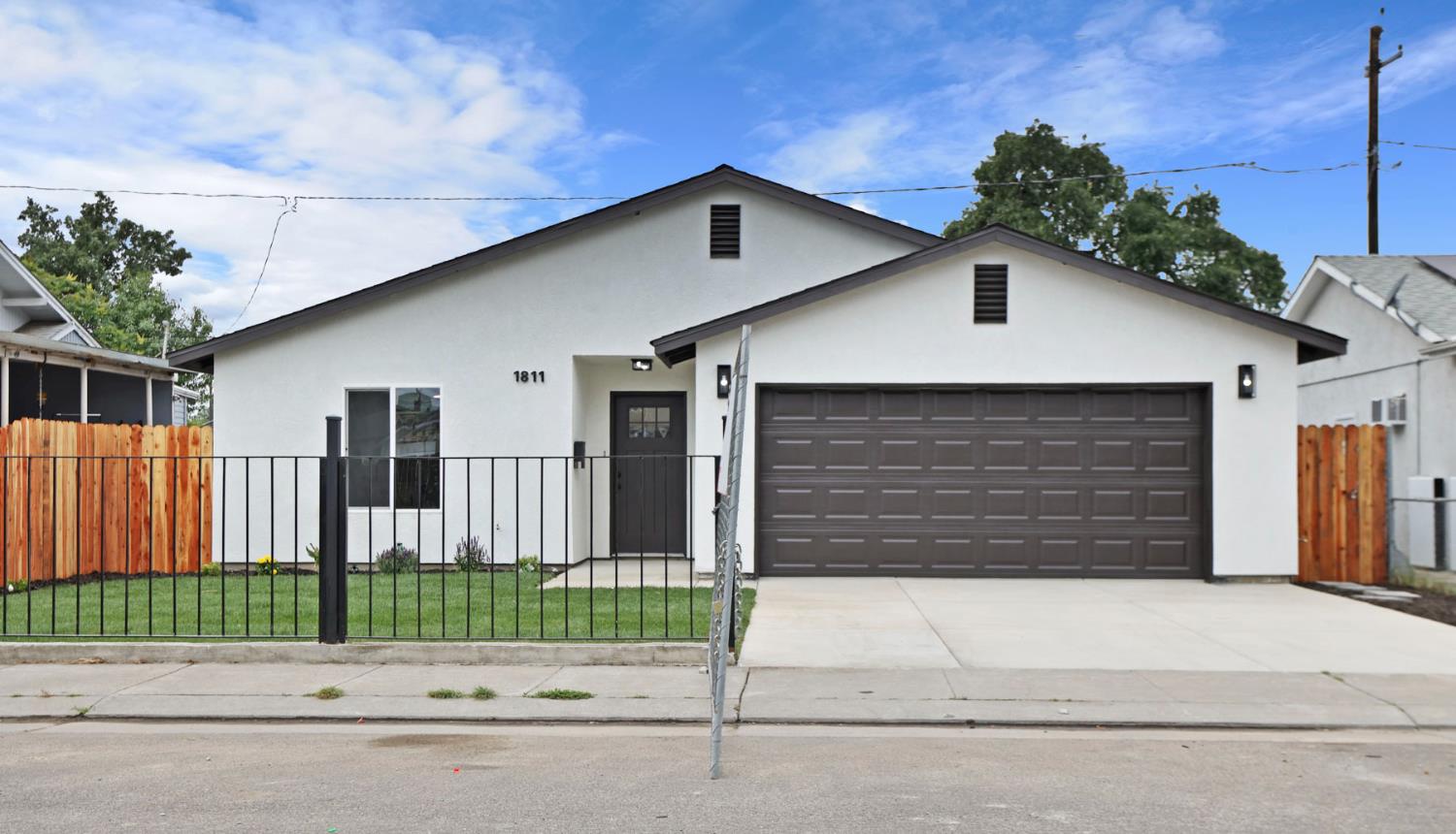 1811 N Stanford Avenue