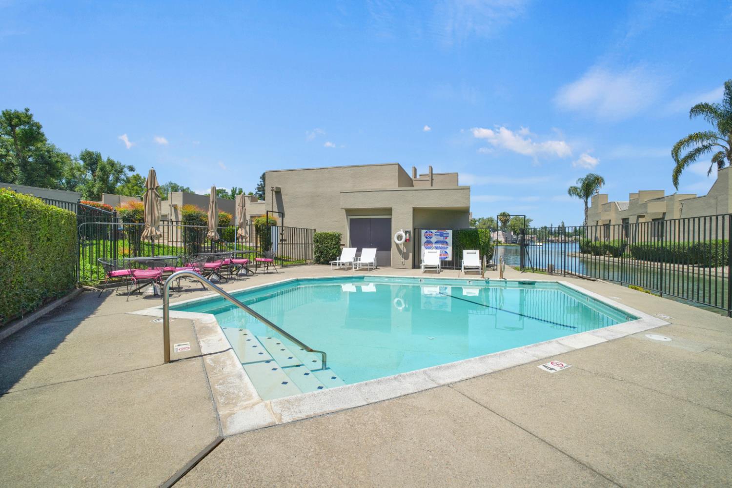 6428 Embarcadero Drive