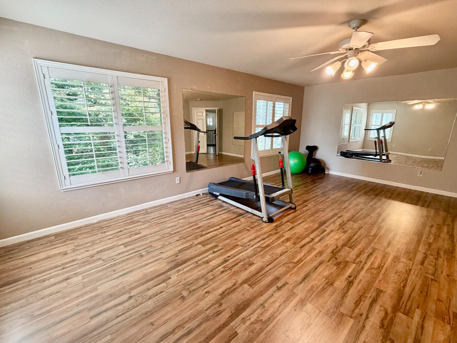 6409 Pine Meadow Circle