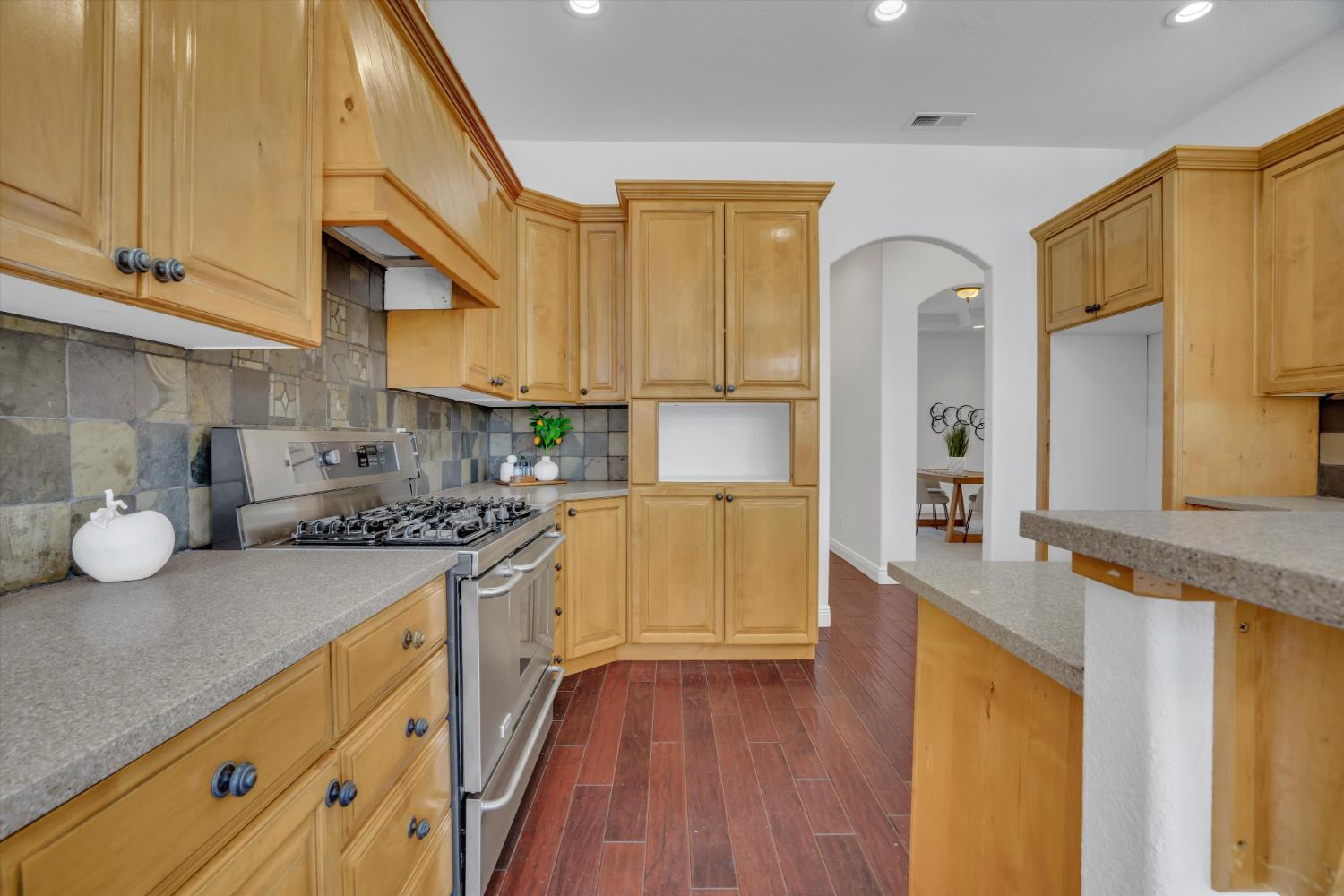 565 Springcreek Place