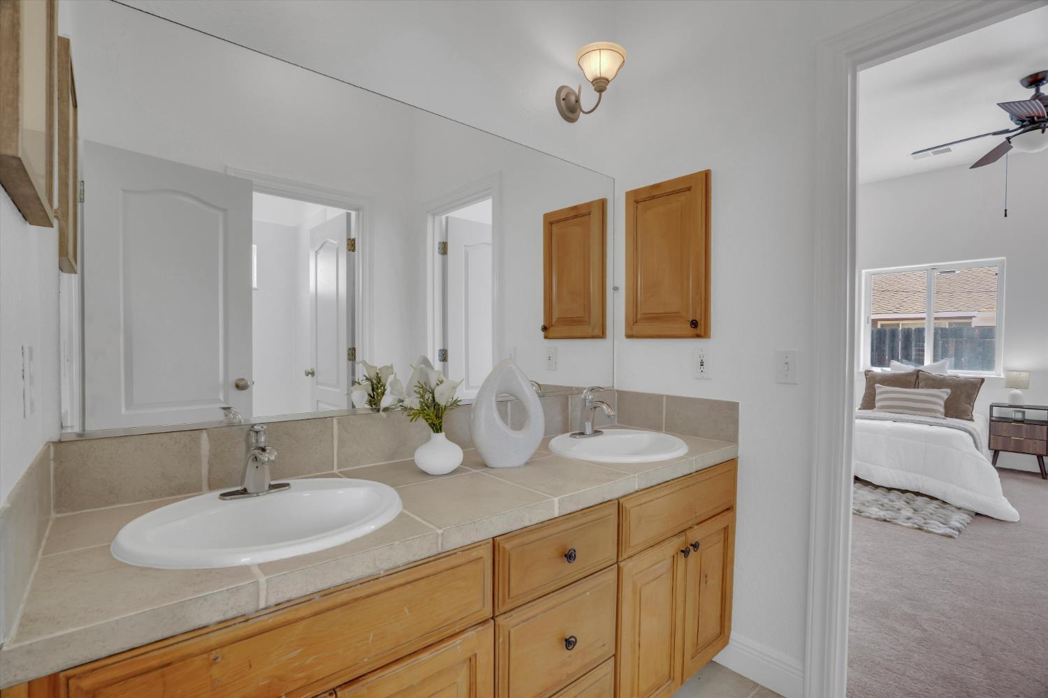 565 Springcreek Place