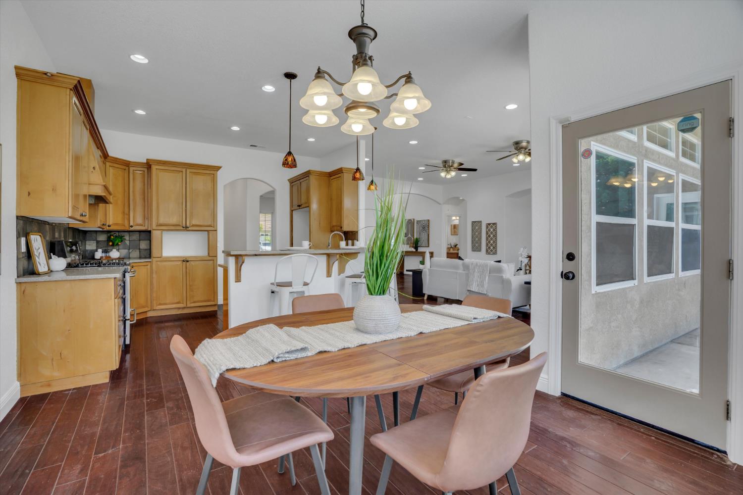 565 Springcreek Place