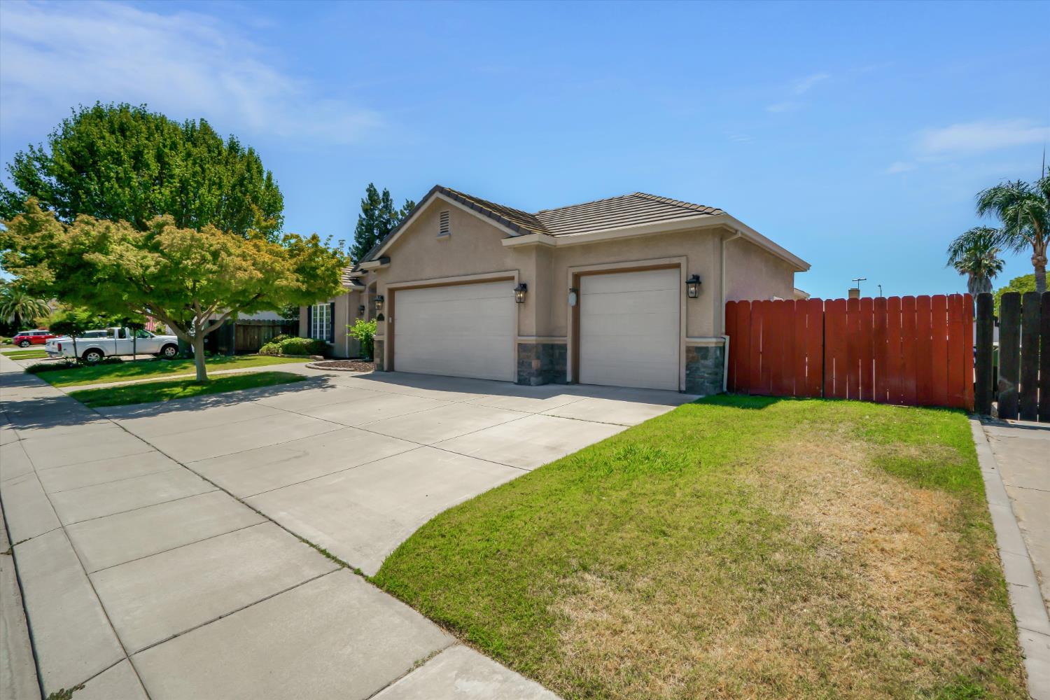 565 Springcreek Place