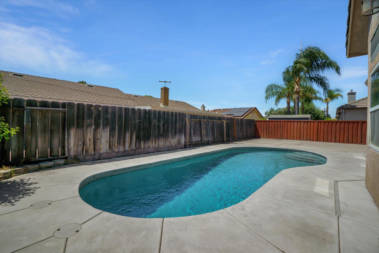 565 Springcreek Place