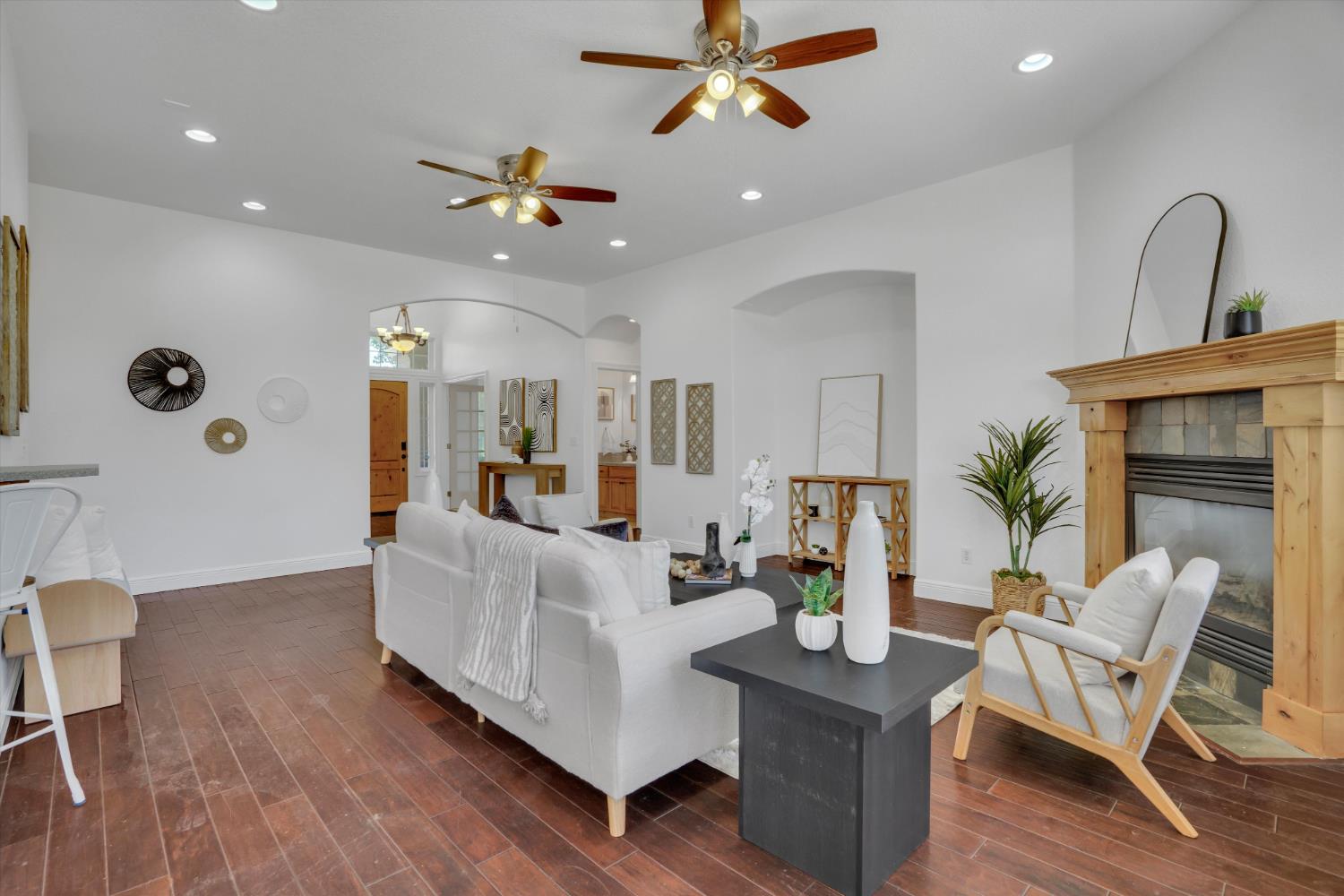 565 Springcreek Place