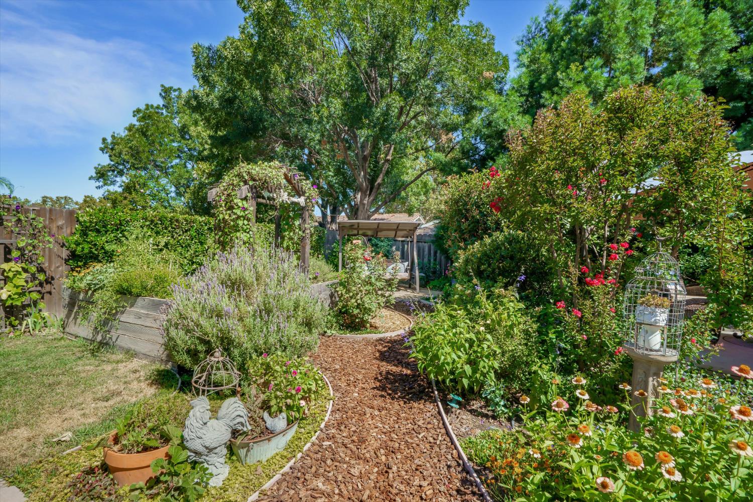 495 Mahogany Lane