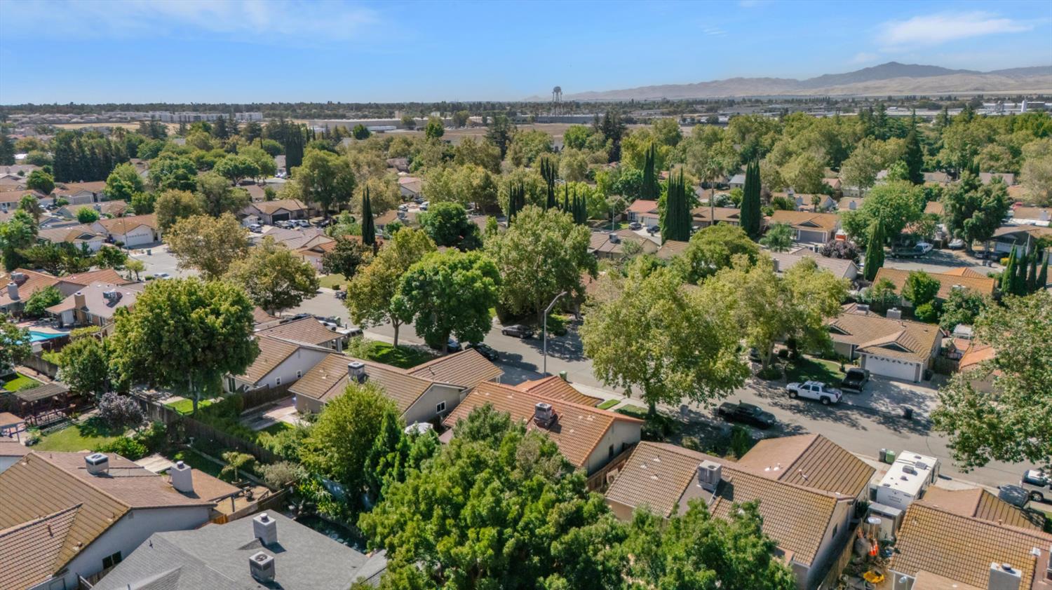 495 Mahogany Lane