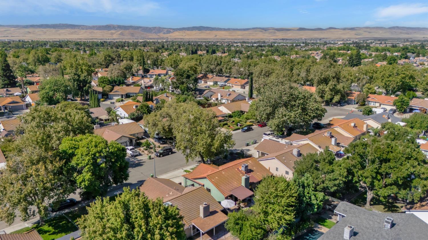 495 Mahogany Lane