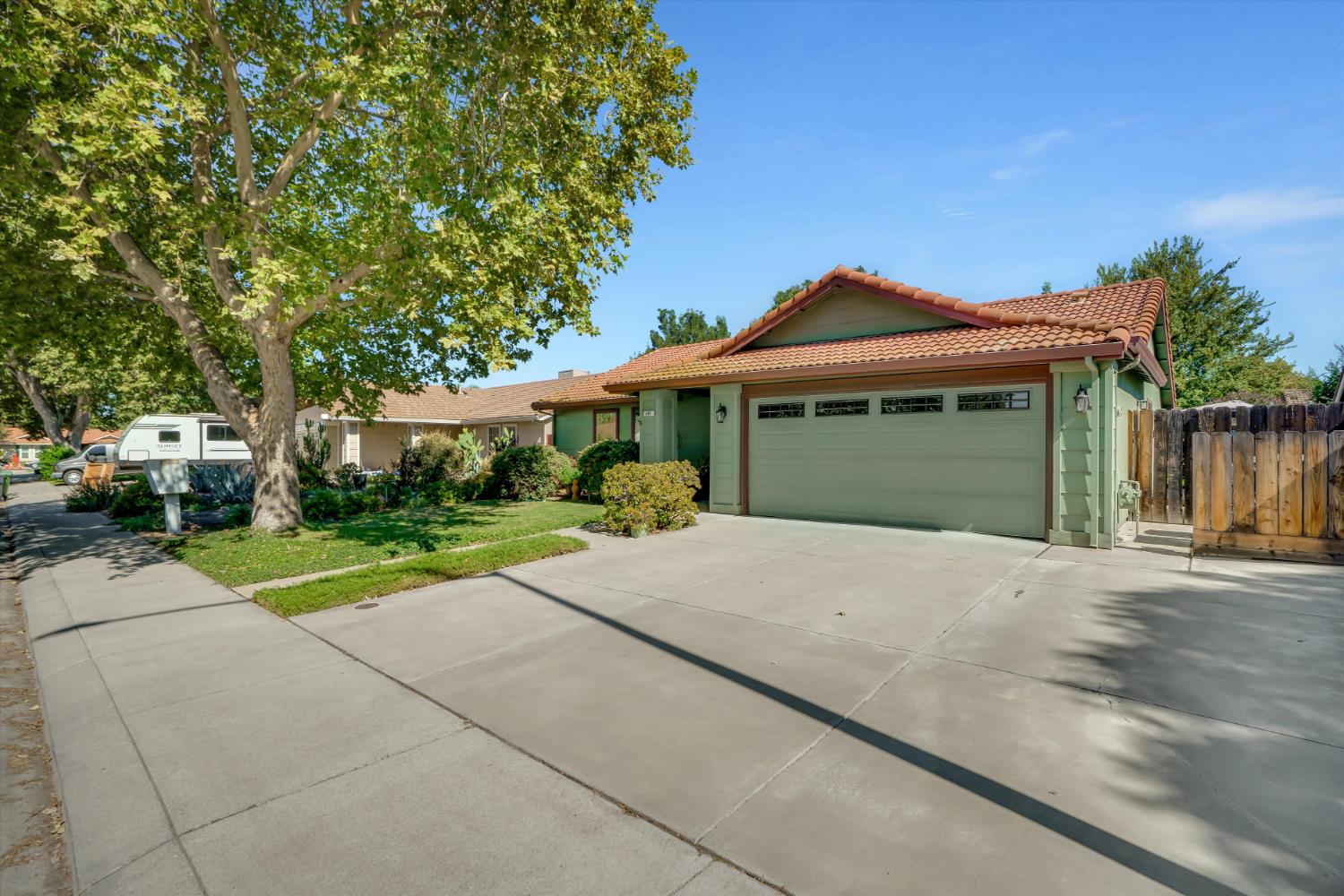 495 Mahogany Lane