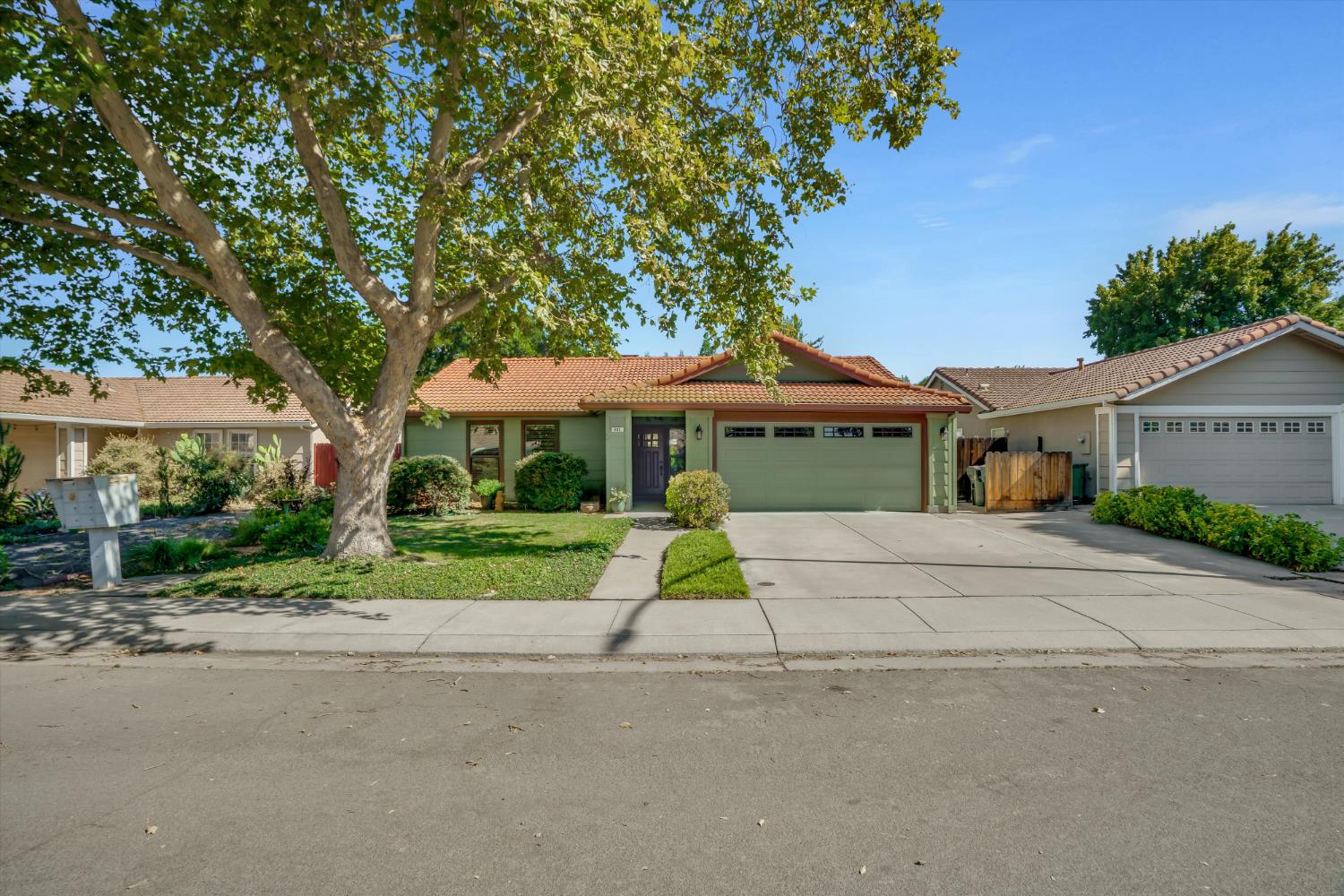 495 Mahogany Lane