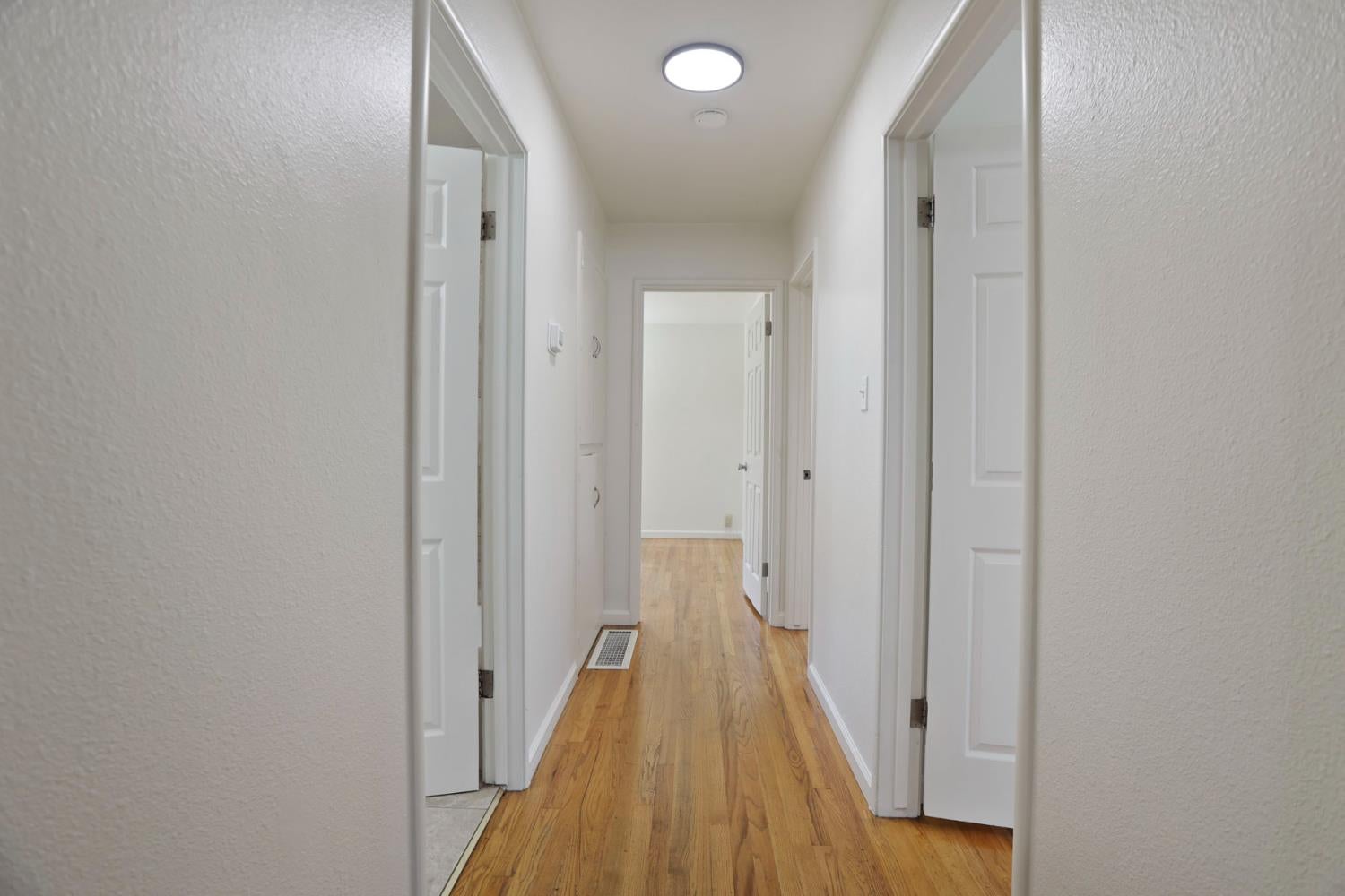 1420 W Walnut Street