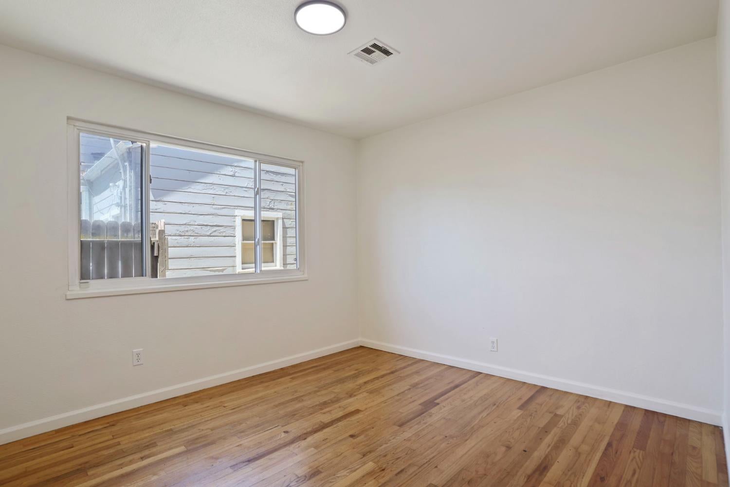1420 W Walnut Street