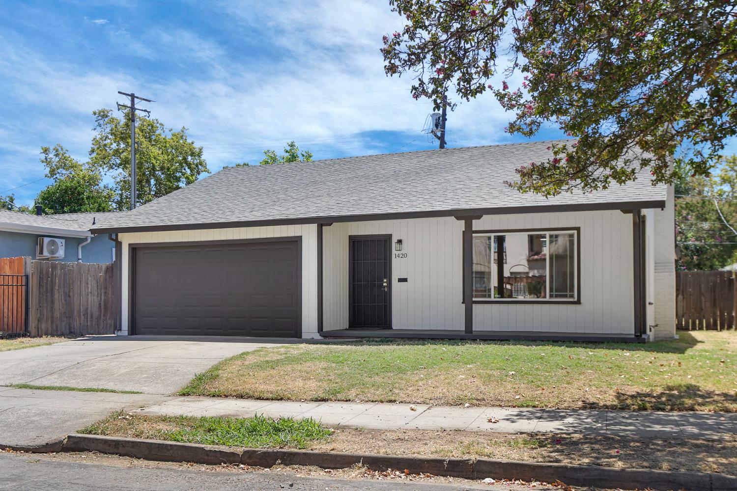 1420 W Walnut Street