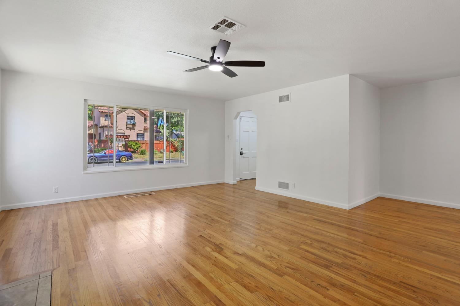 1420 W Walnut Street