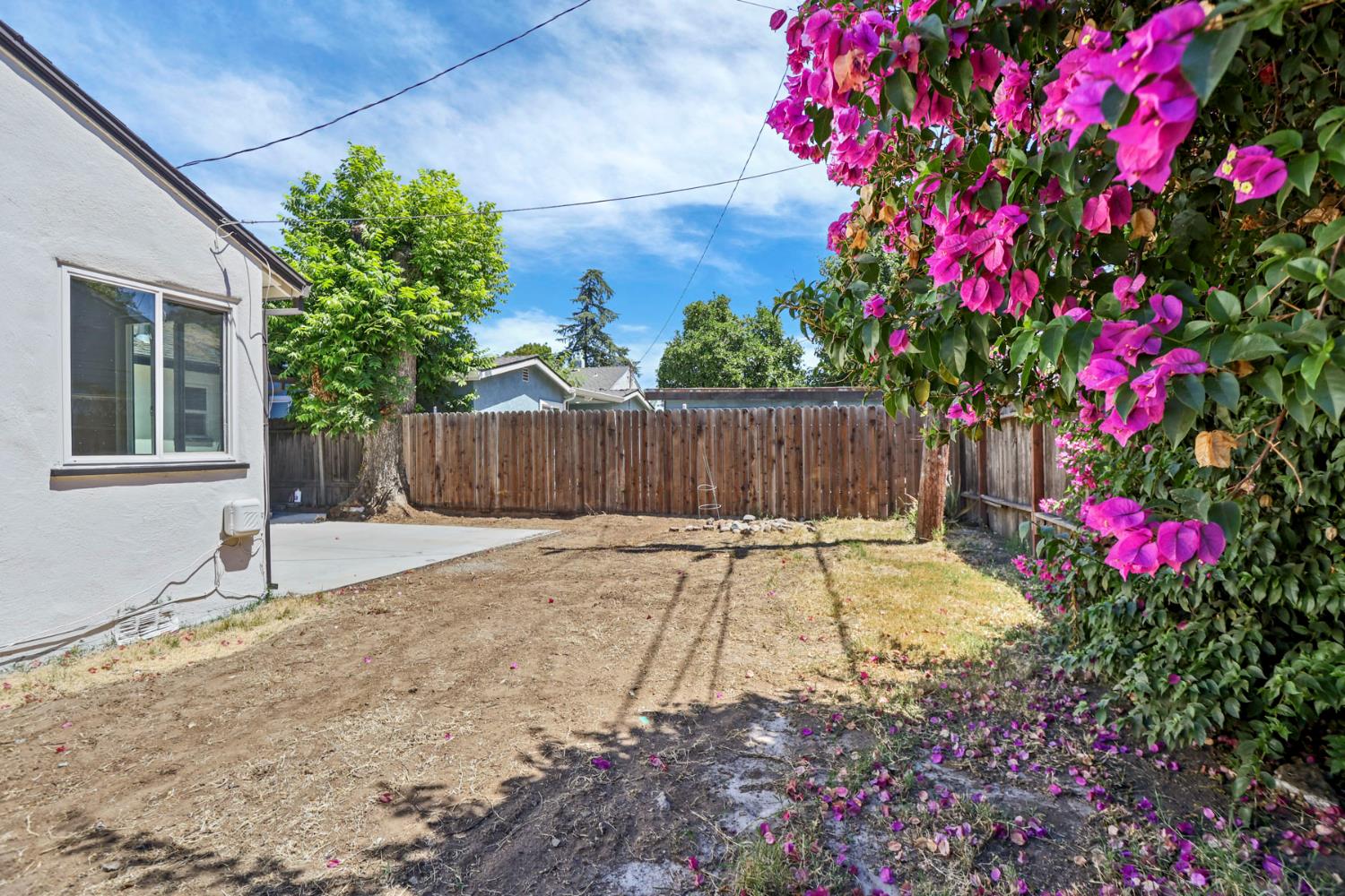 1420 W Walnut Street