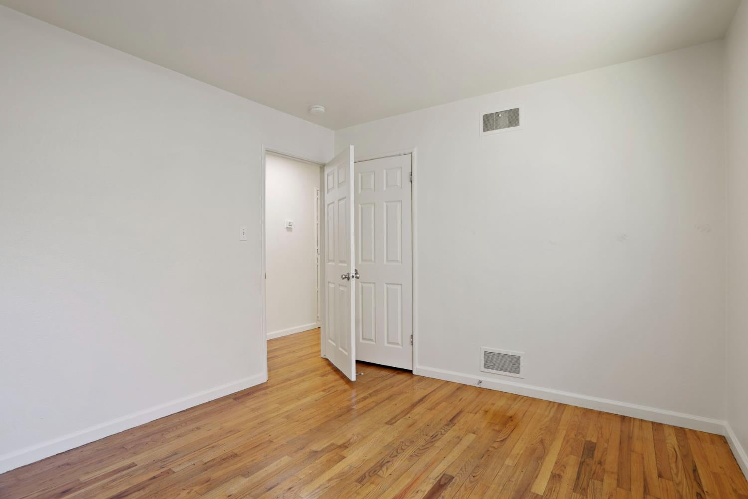 1420 W Walnut Street