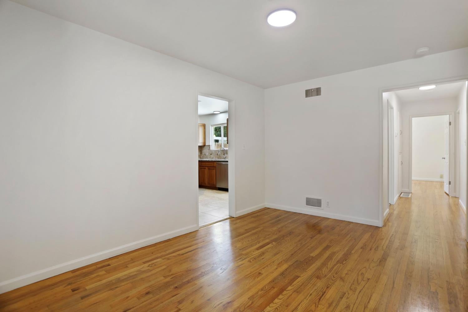 1420 W Walnut Street
