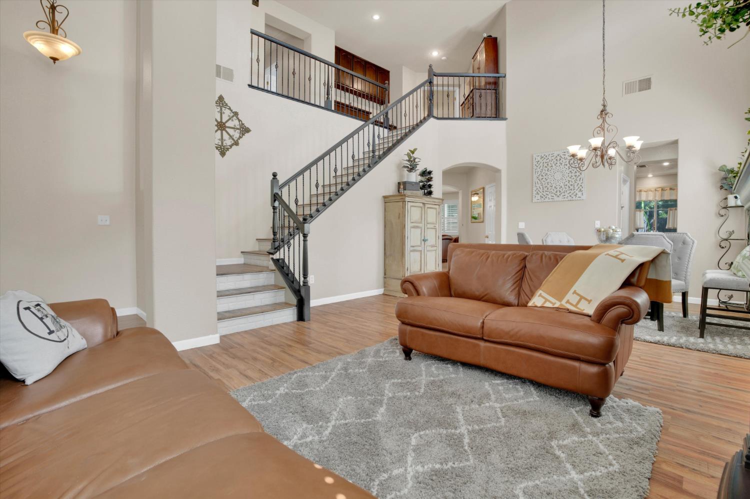 6409 Pine Meadow Circle