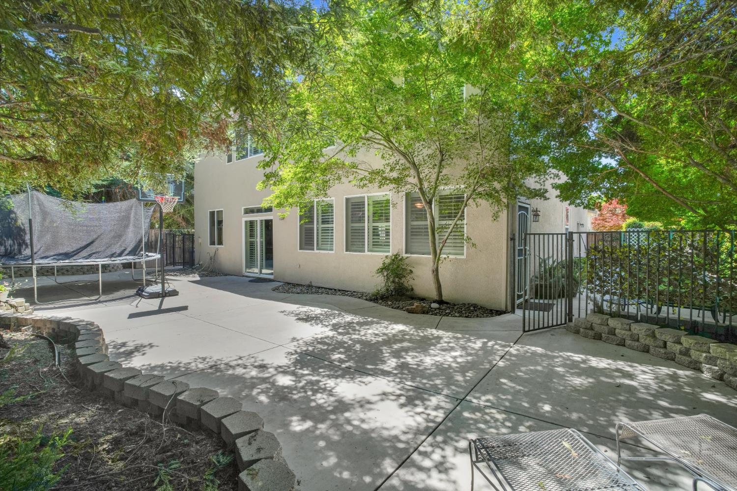 6409 Pine Meadow Circle