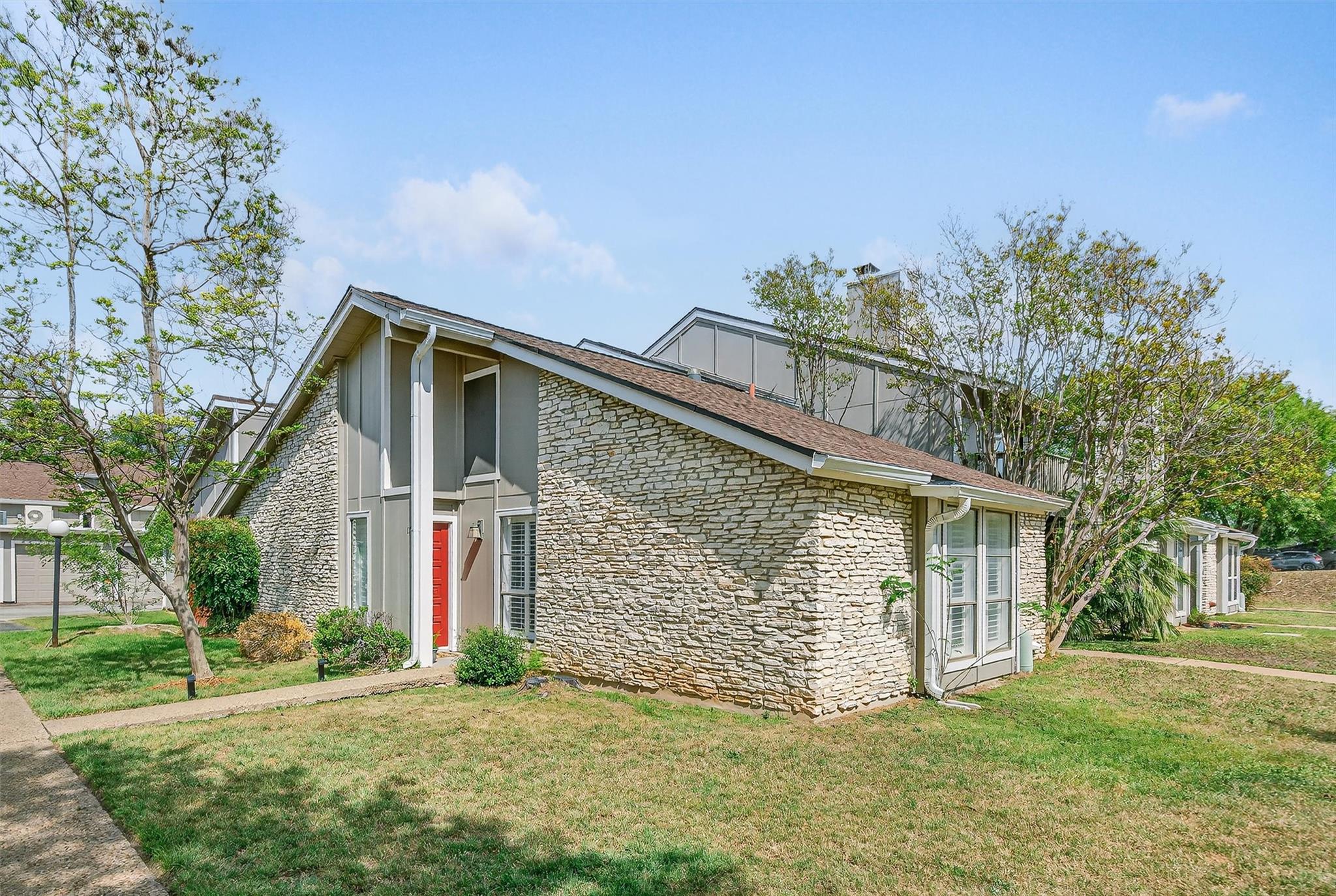 1727 Timber Ridge DR