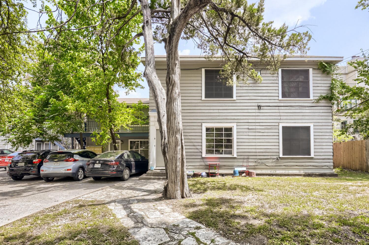 3119 Tom Green ST # 2