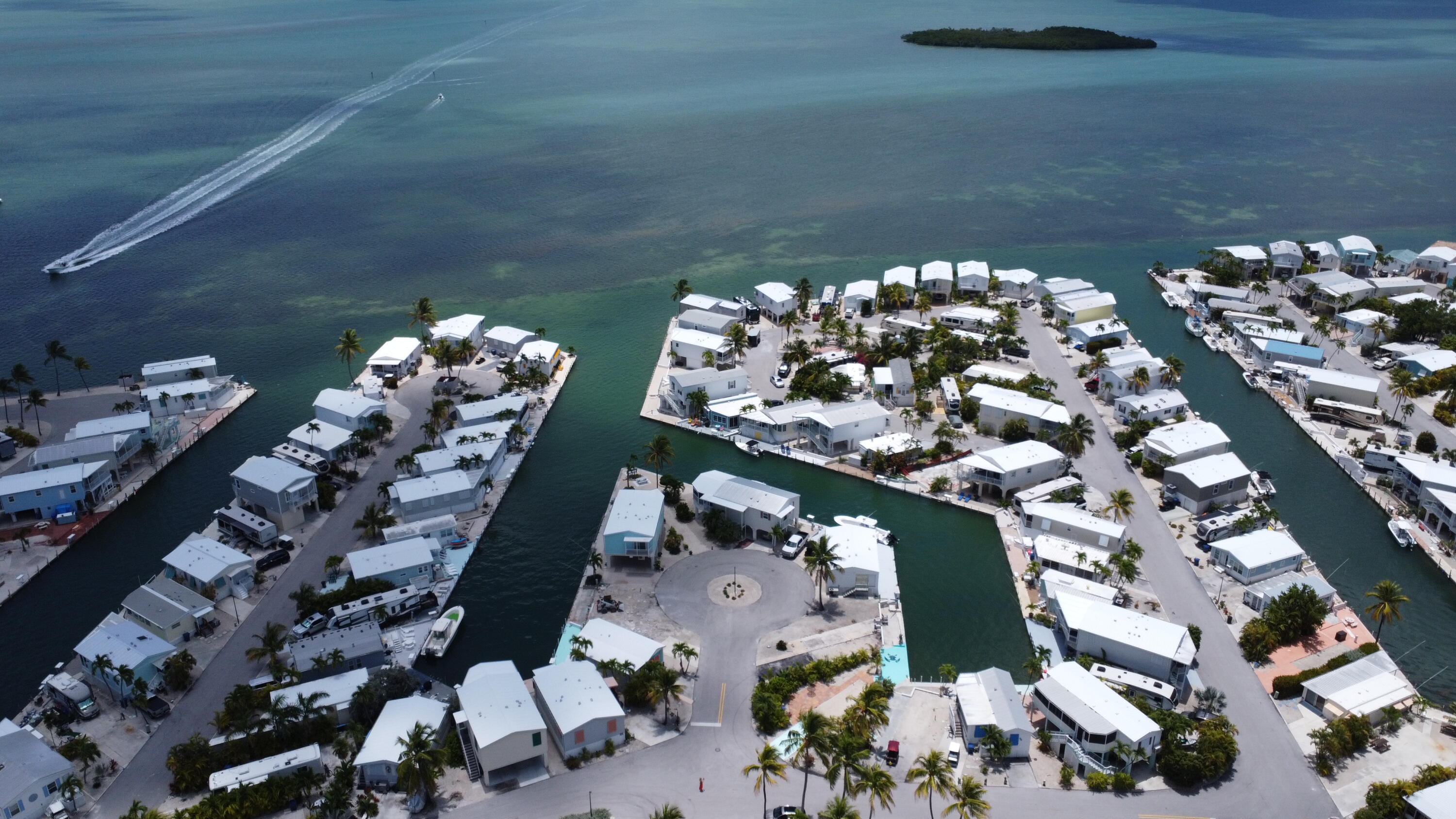 701 Spanish Main Drive Unit: 240