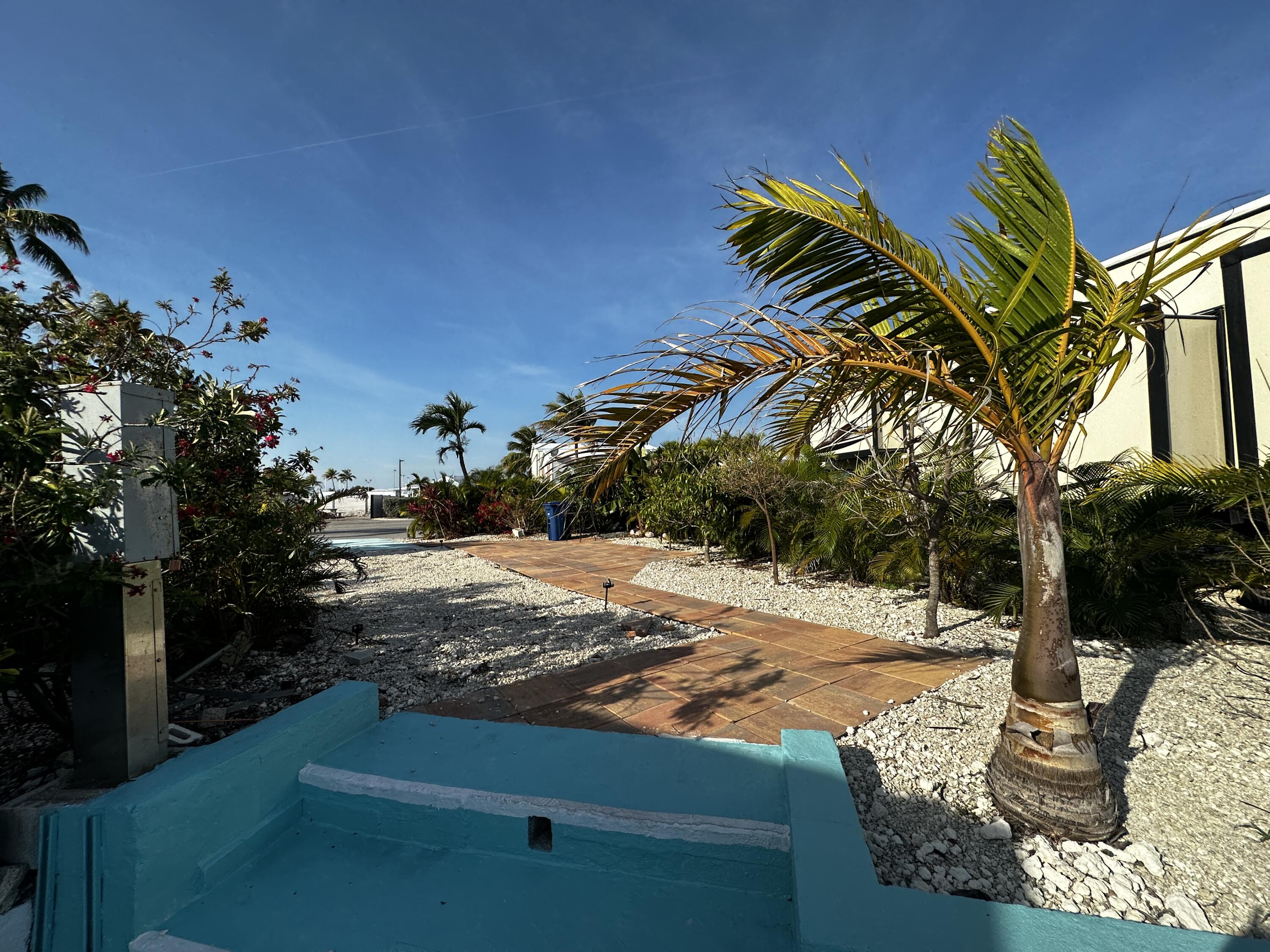 701 Spanish Main Drive Unit: 240