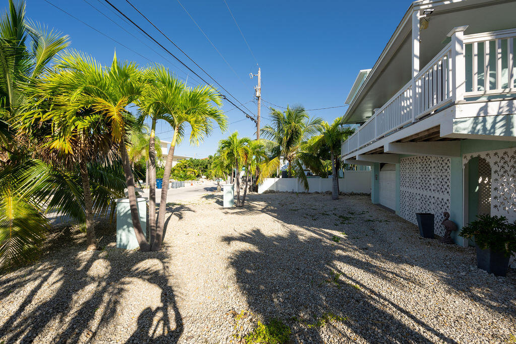 845 Gulf Drive