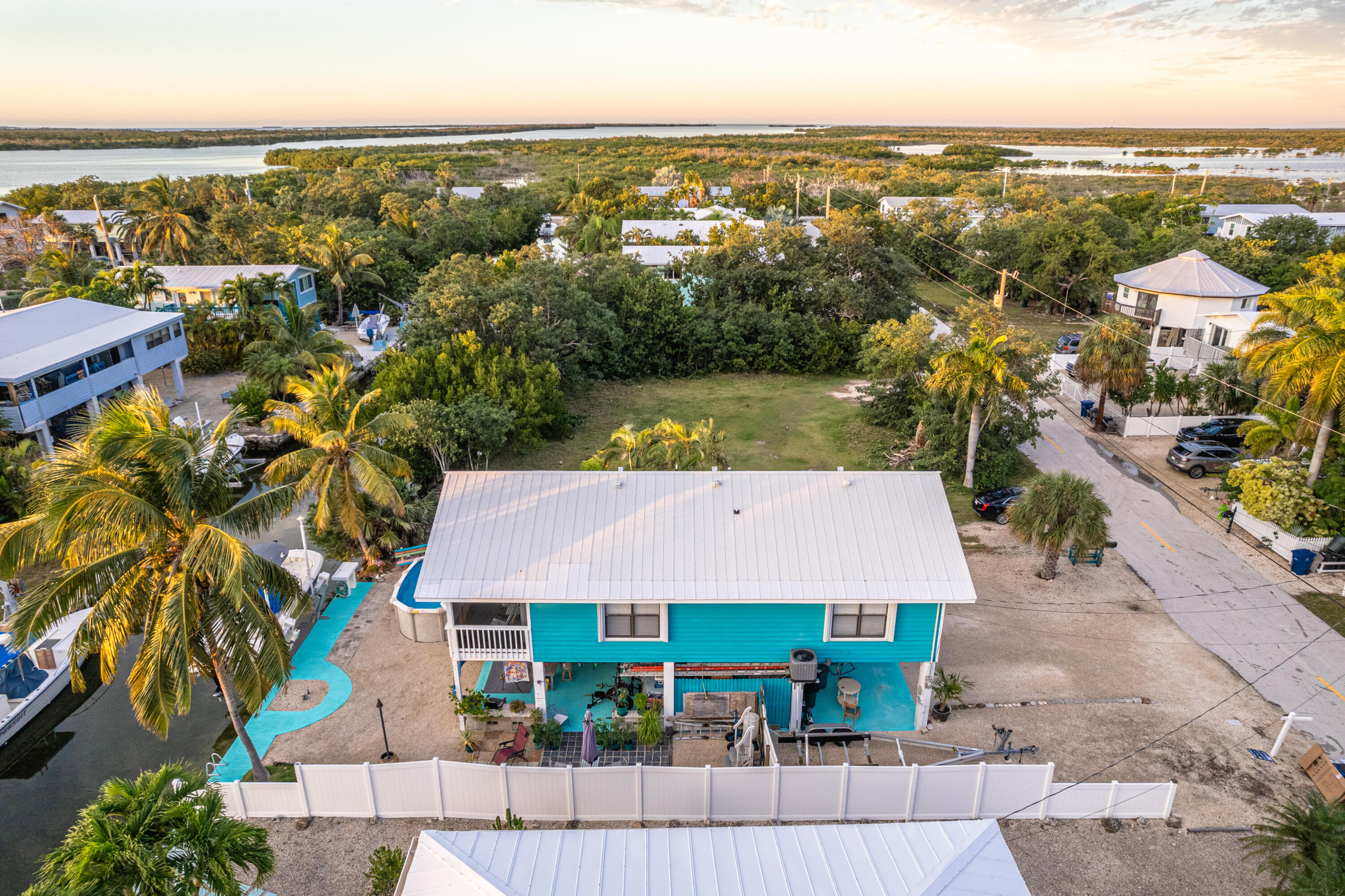 3922 Gordon Road
