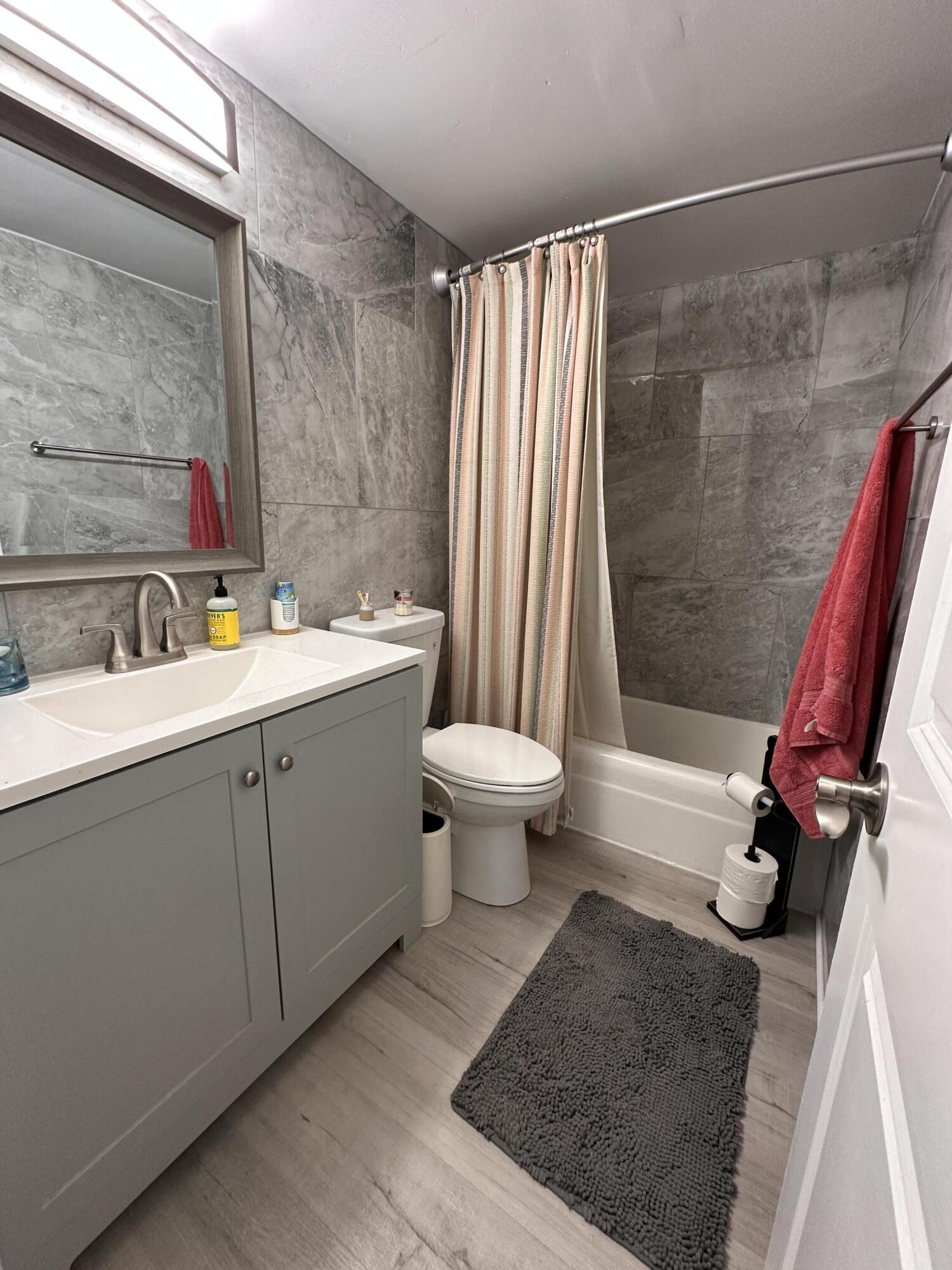 1129 Pebble Beach Lane Unit: 4