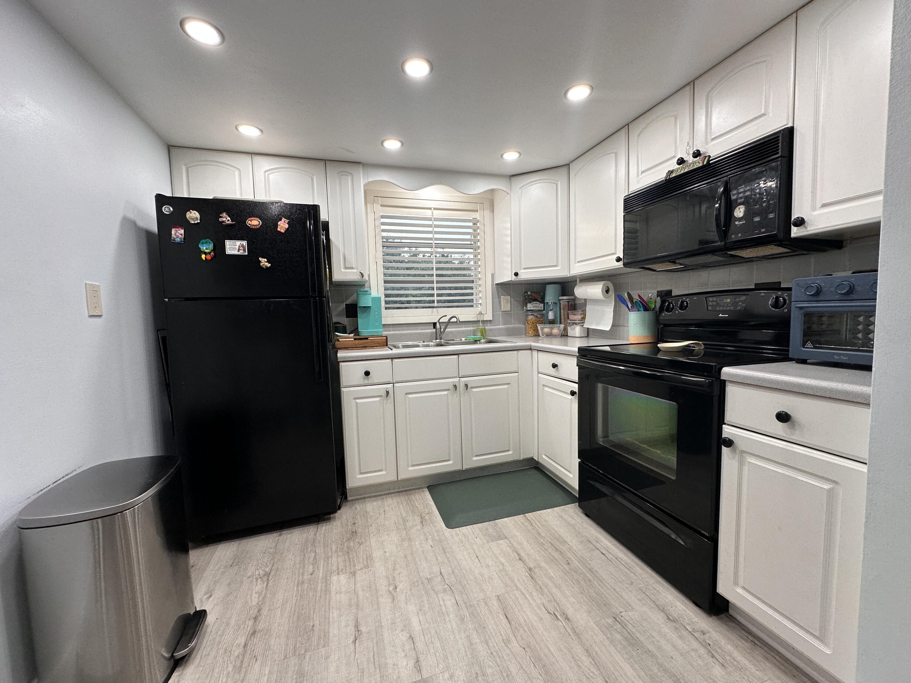 1129 Pebble Beach Lane Unit: 4