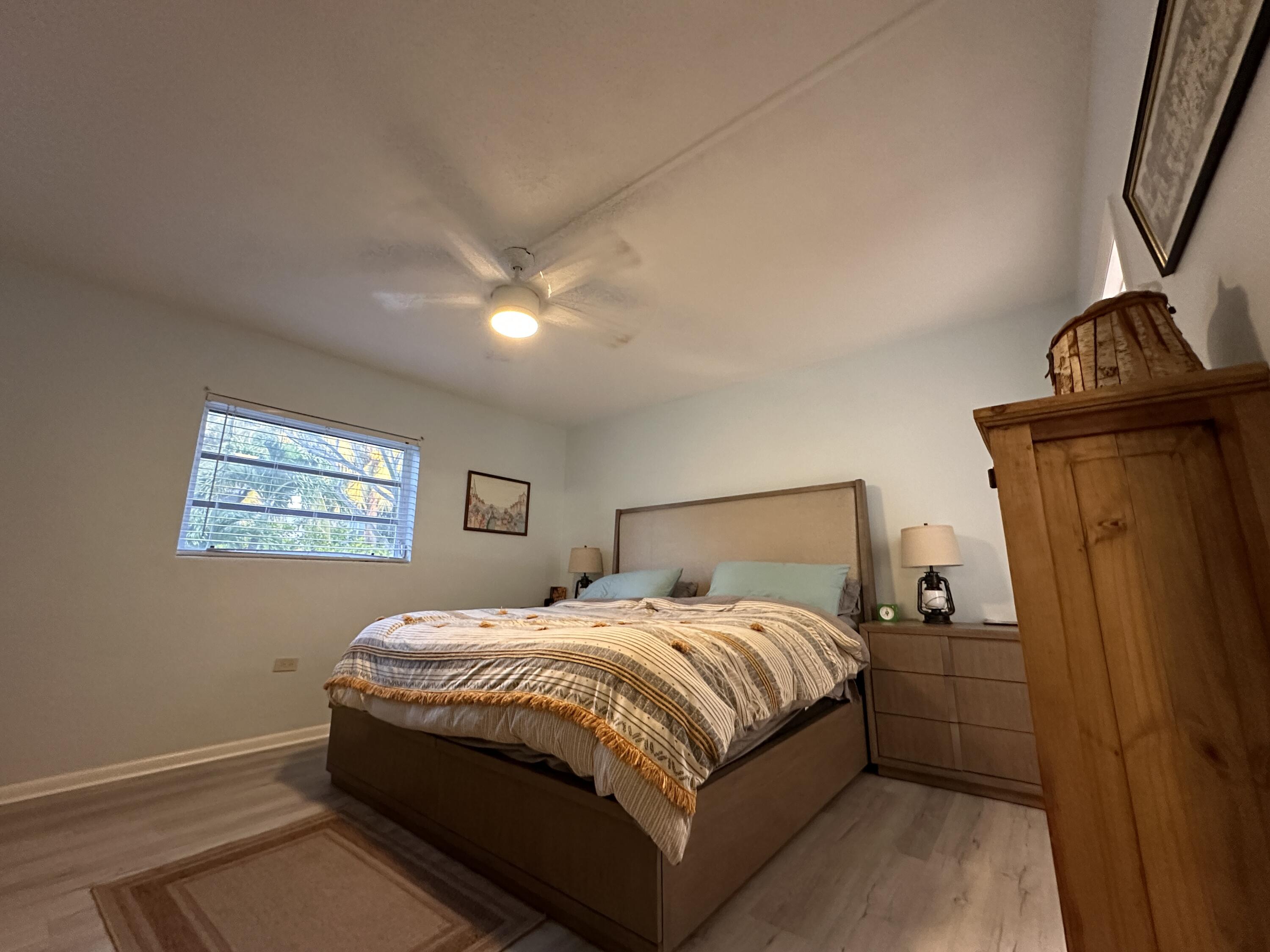 1129 Pebble Beach Lane Unit: 4