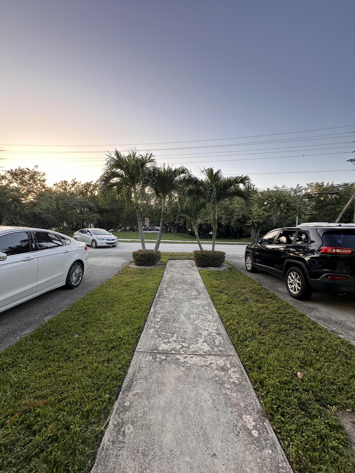 1129 Pebble Beach Lane Unit: 4