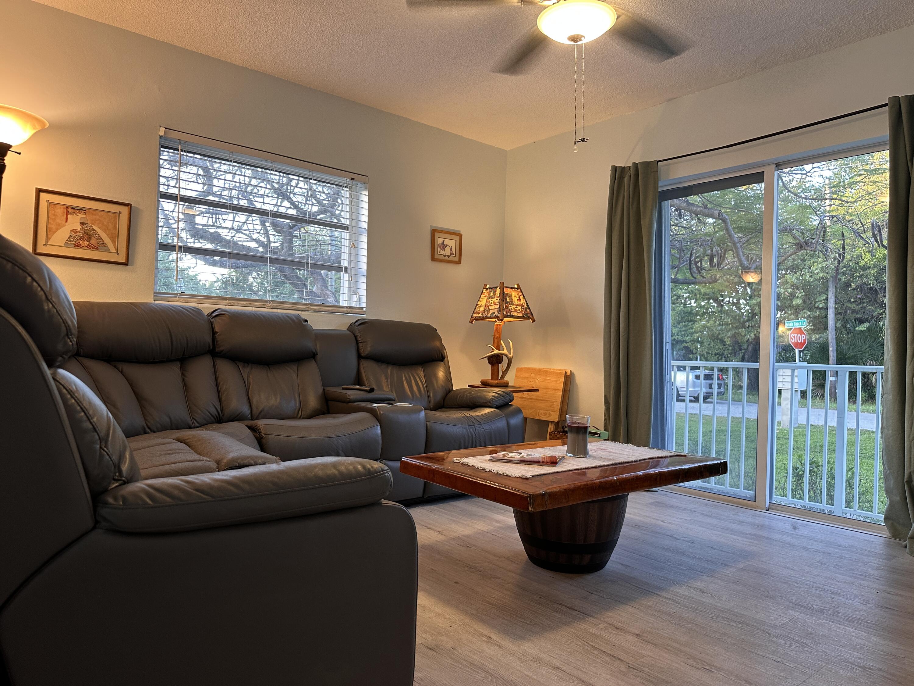 1129 Pebble Beach Lane Unit: 4
