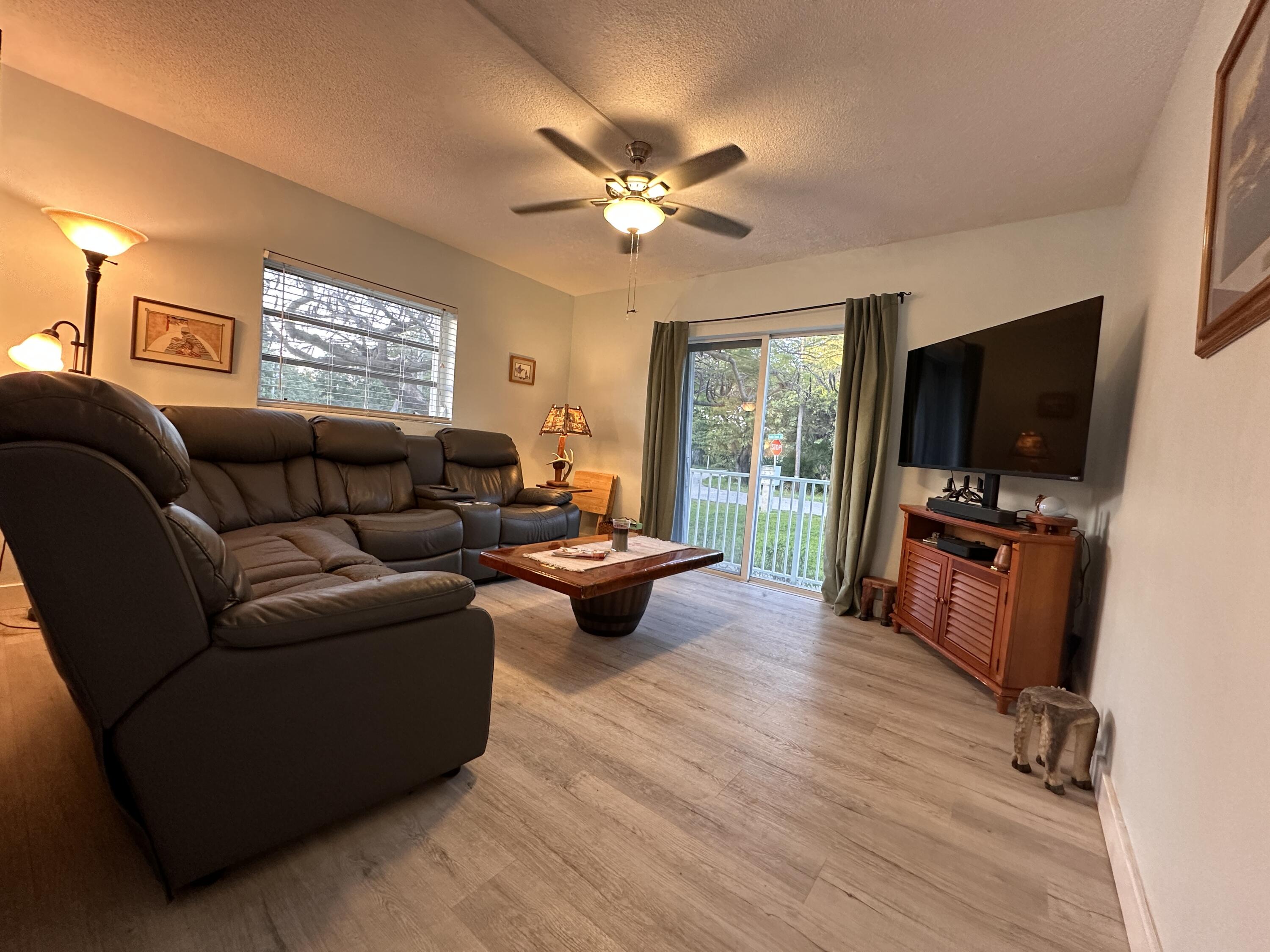 1129 Pebble Beach Lane Unit: 4