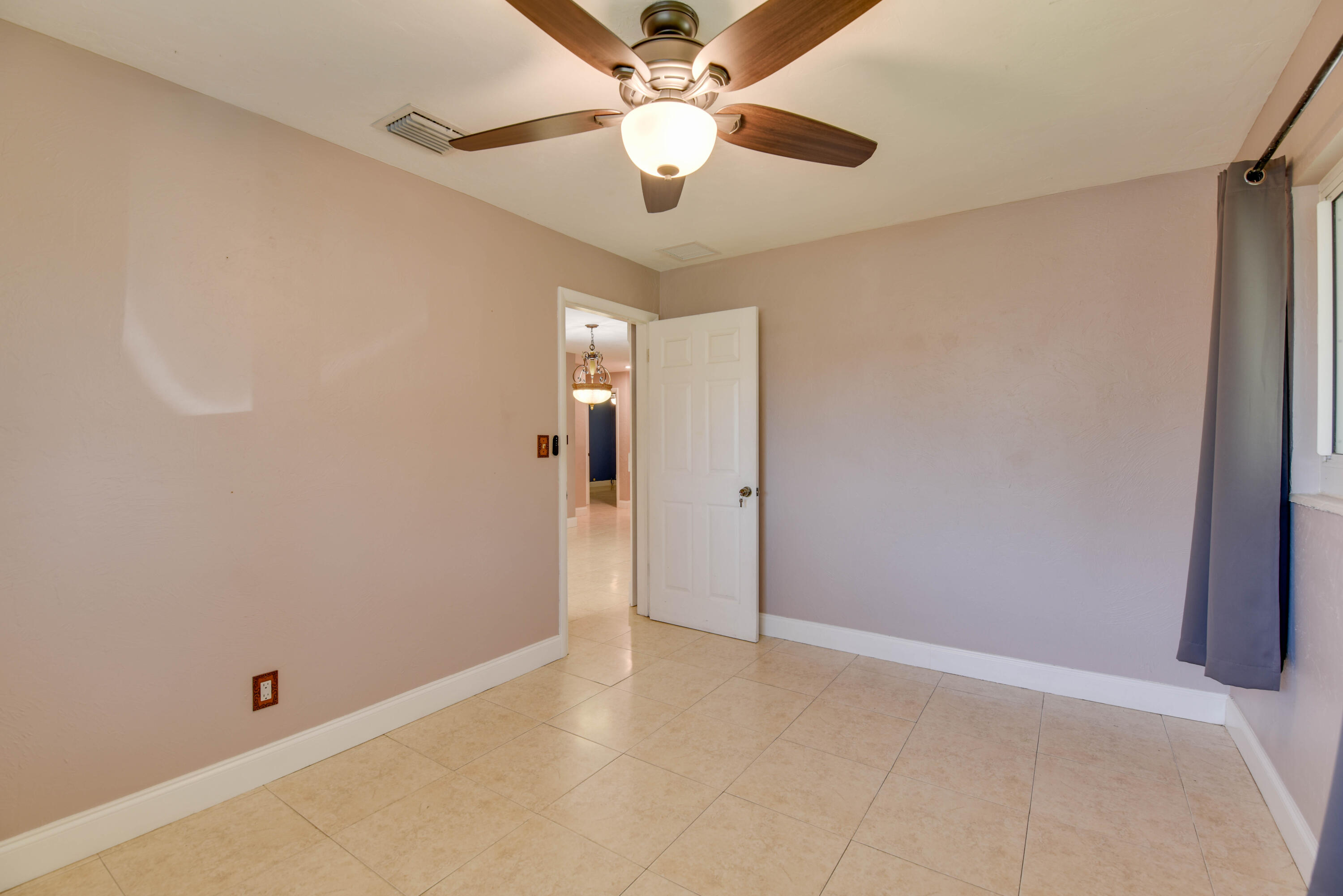 1555 5Th Street