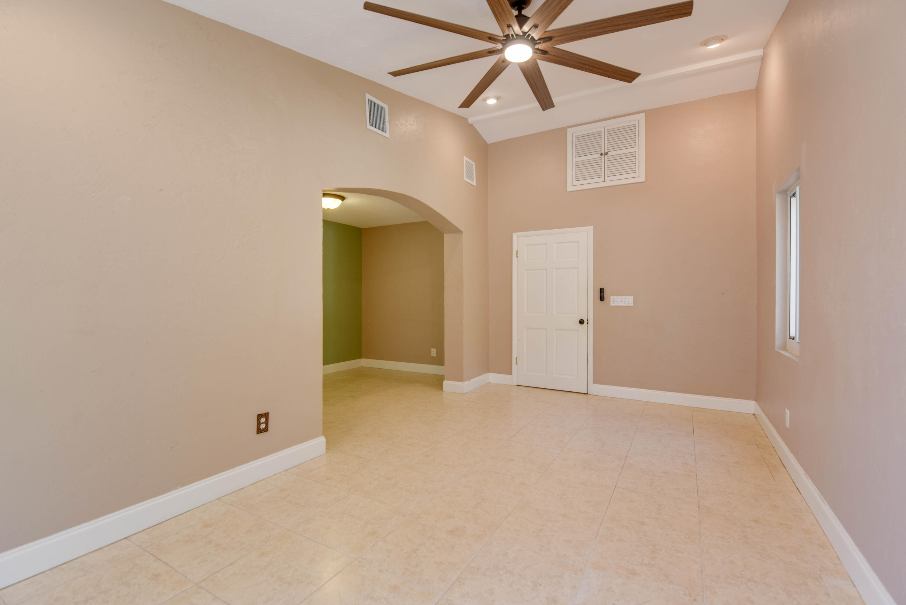 1555 5Th Street