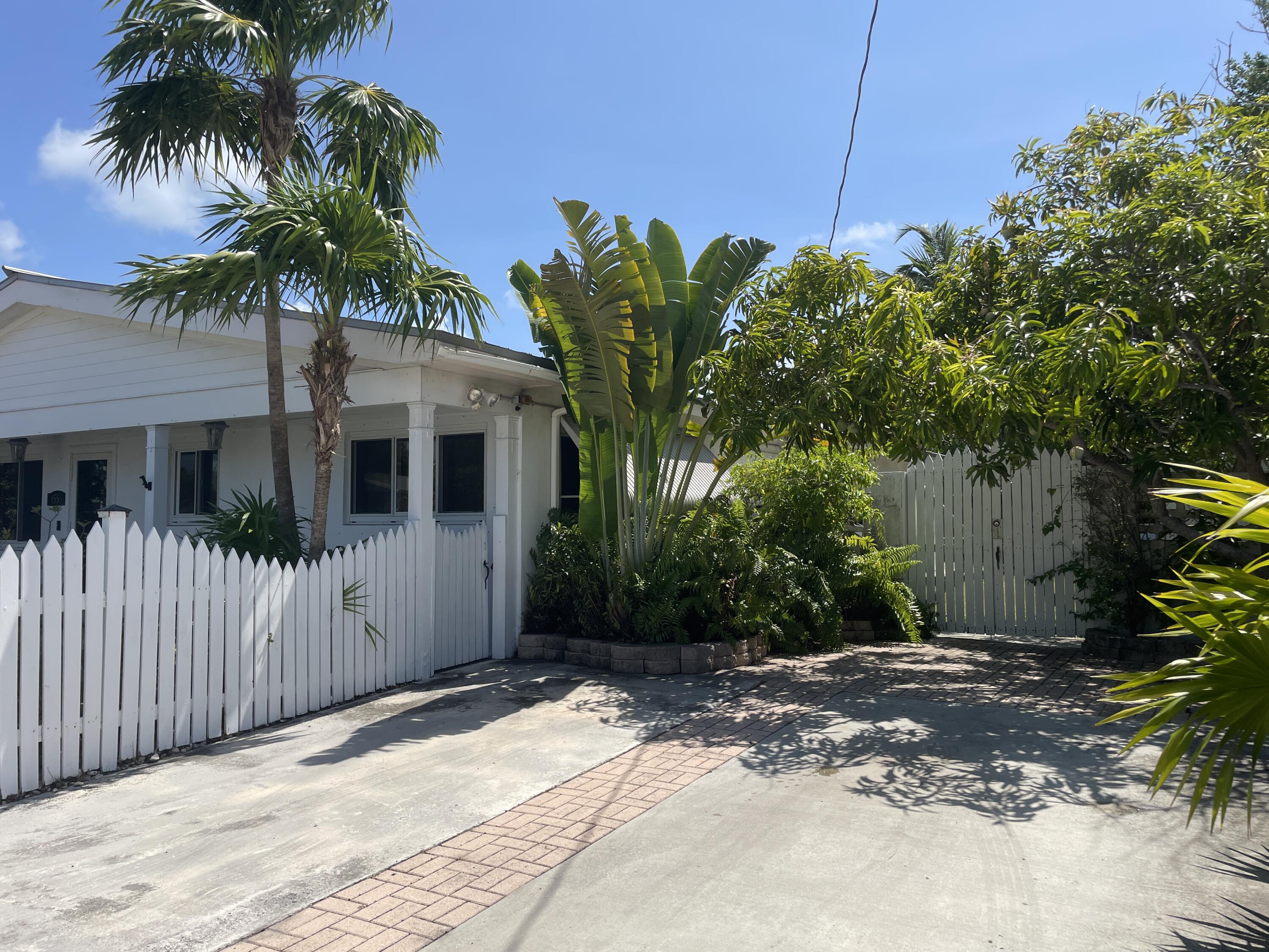 1555 5Th Street