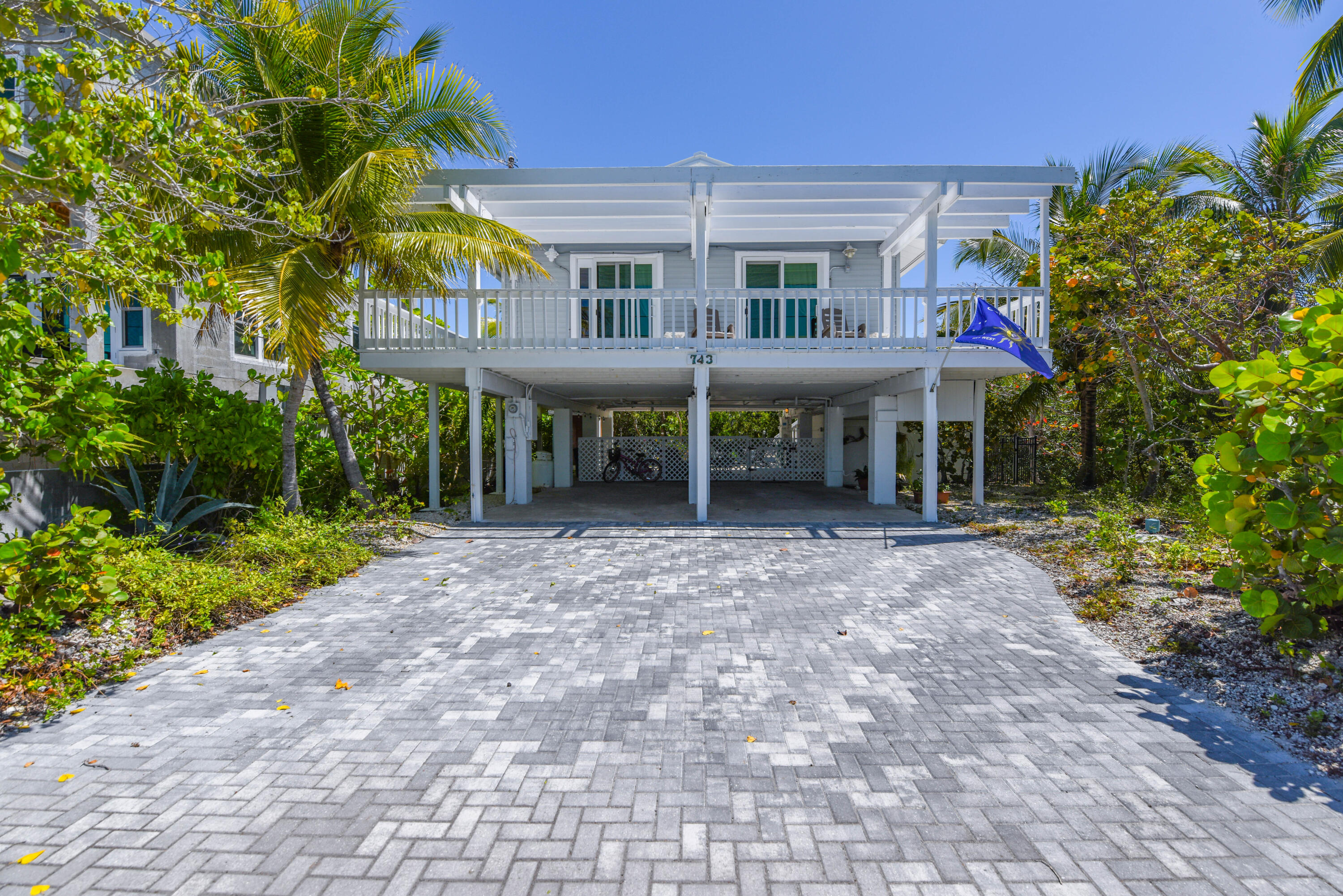 743 Indies Road