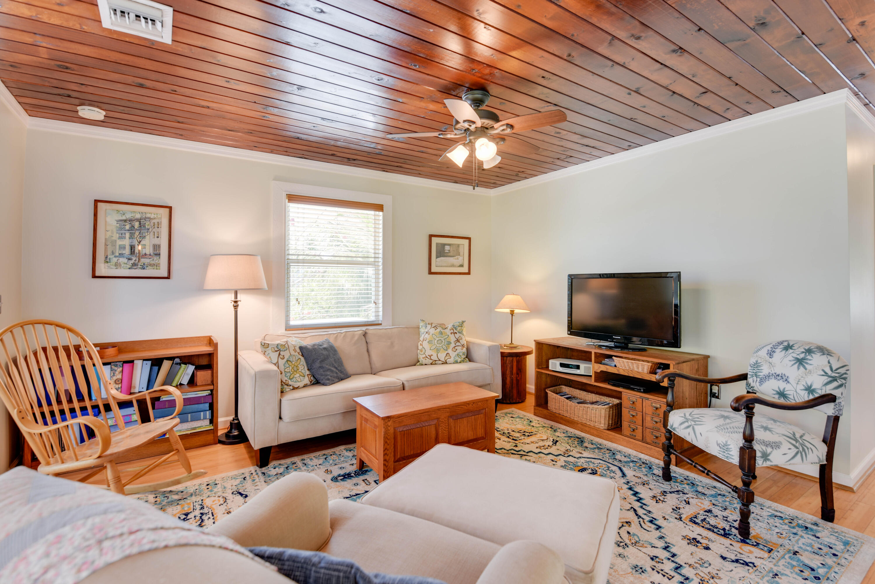743 Indies Road