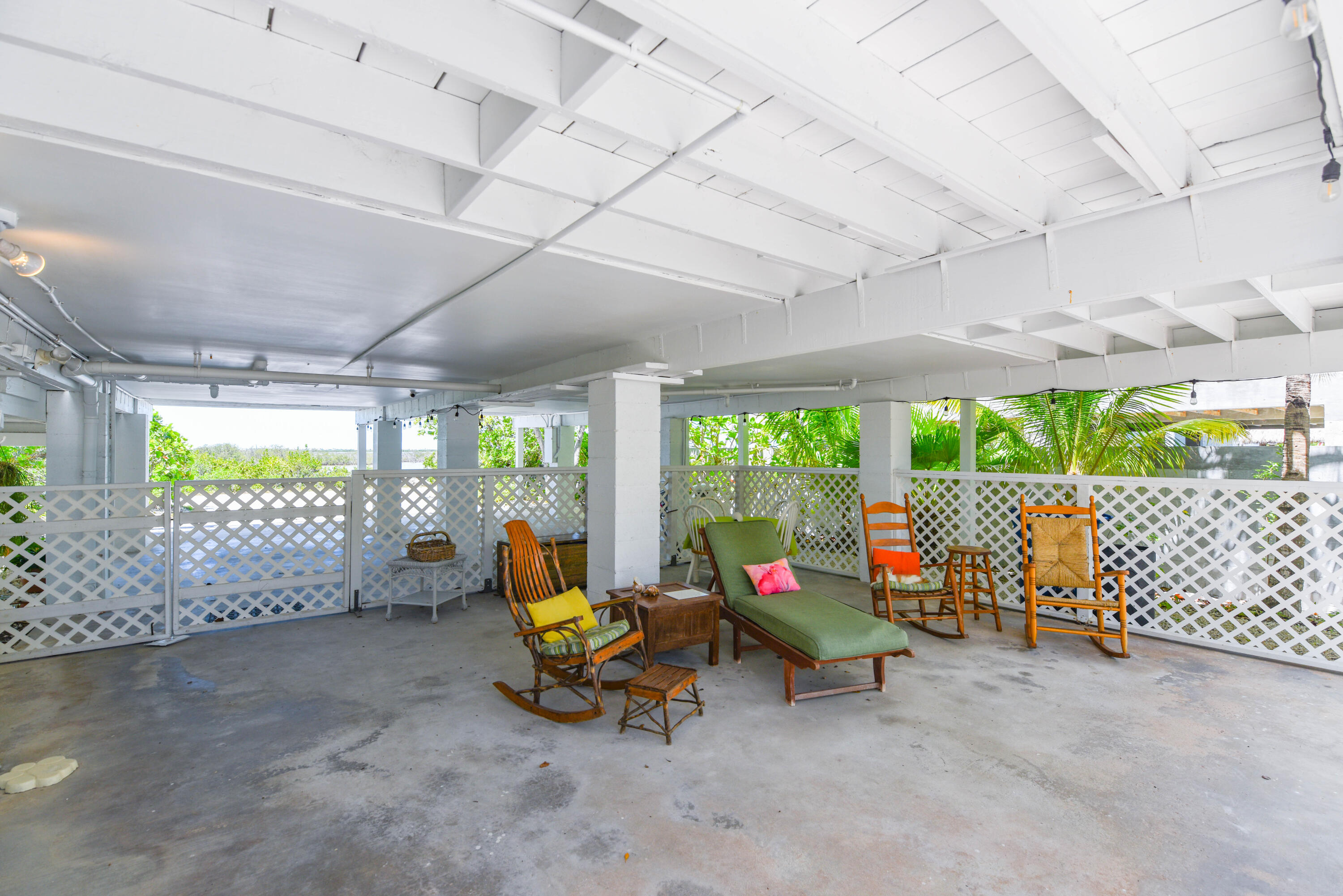 743 Indies Road