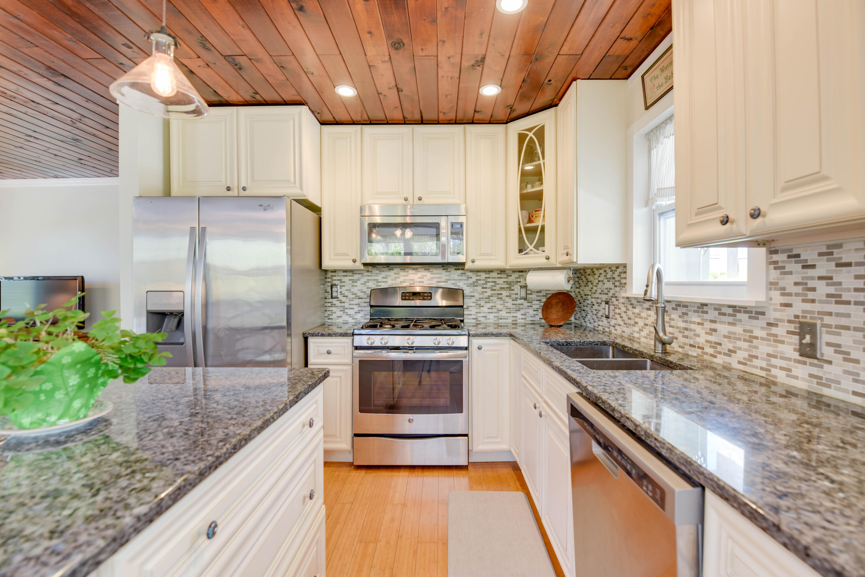743 Indies Road