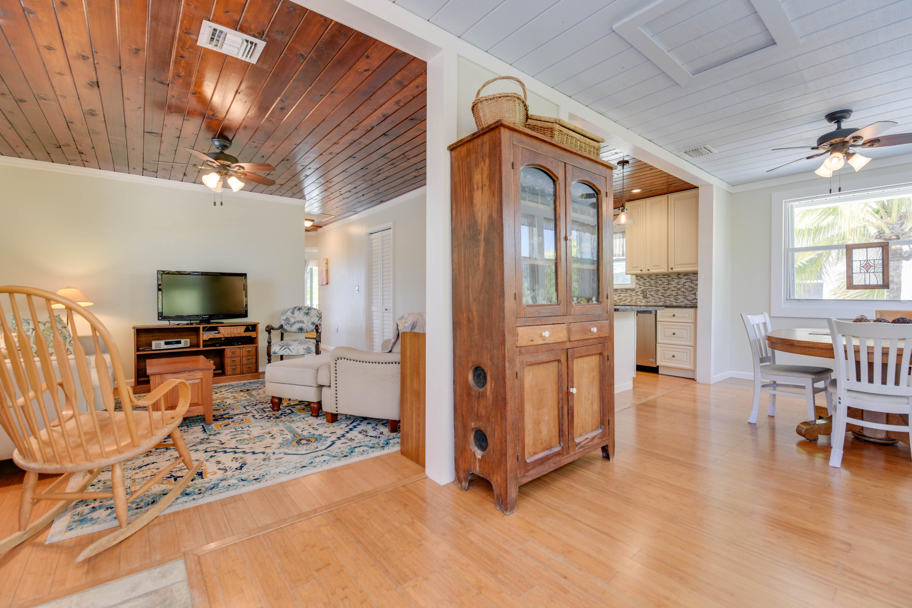 743 Indies Road