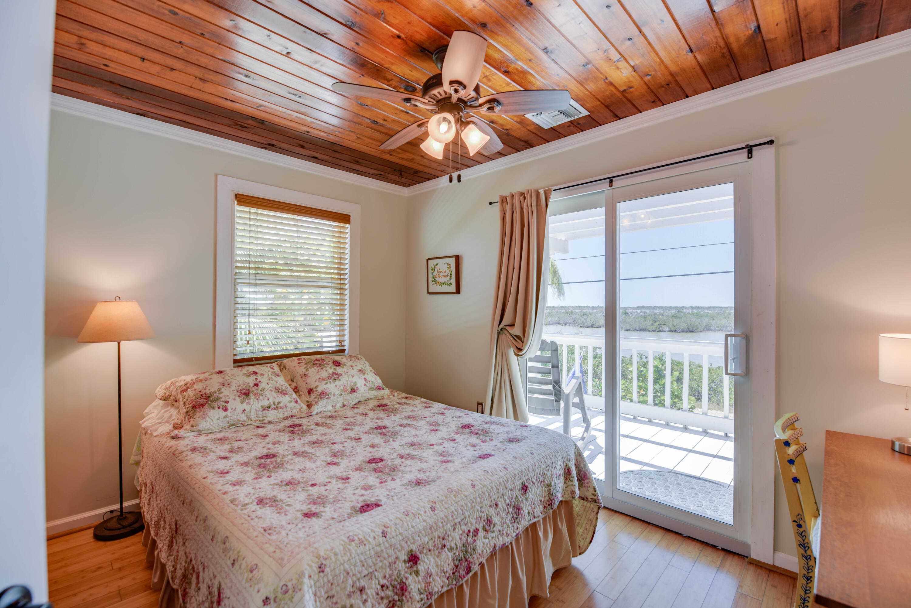 743 Indies Road