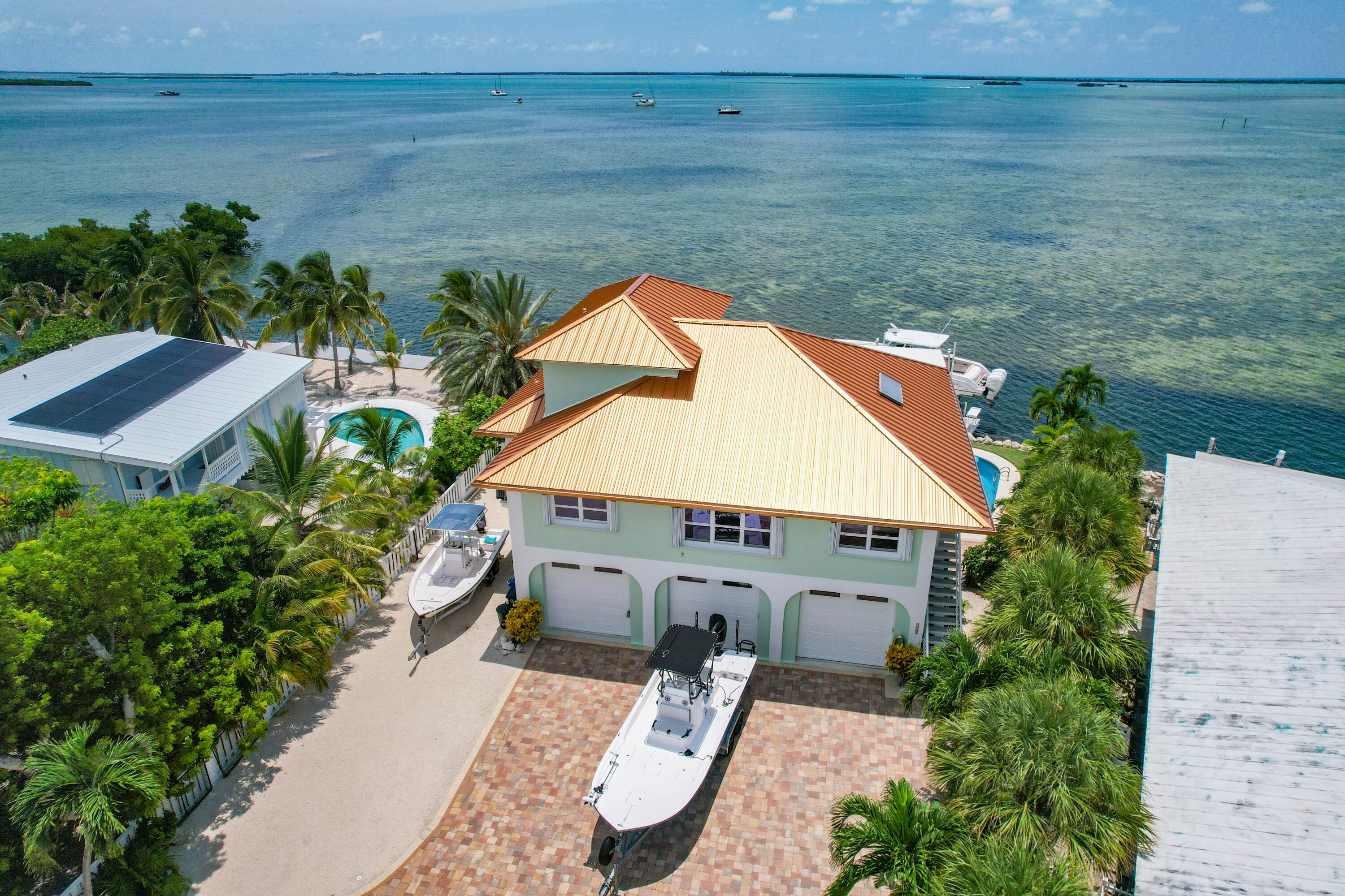 961 W Indies Drive