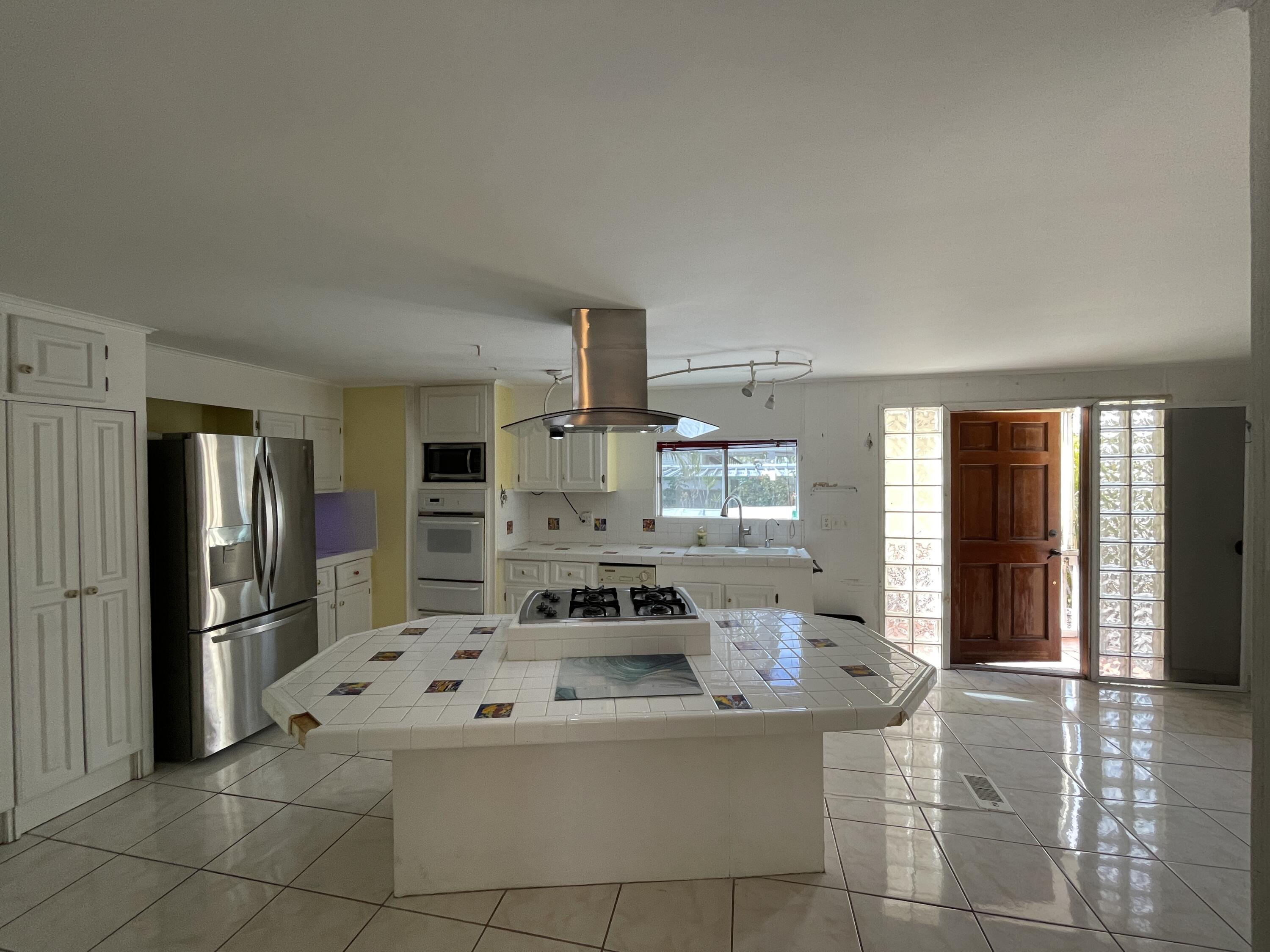 27858 Lobster Tail Trail